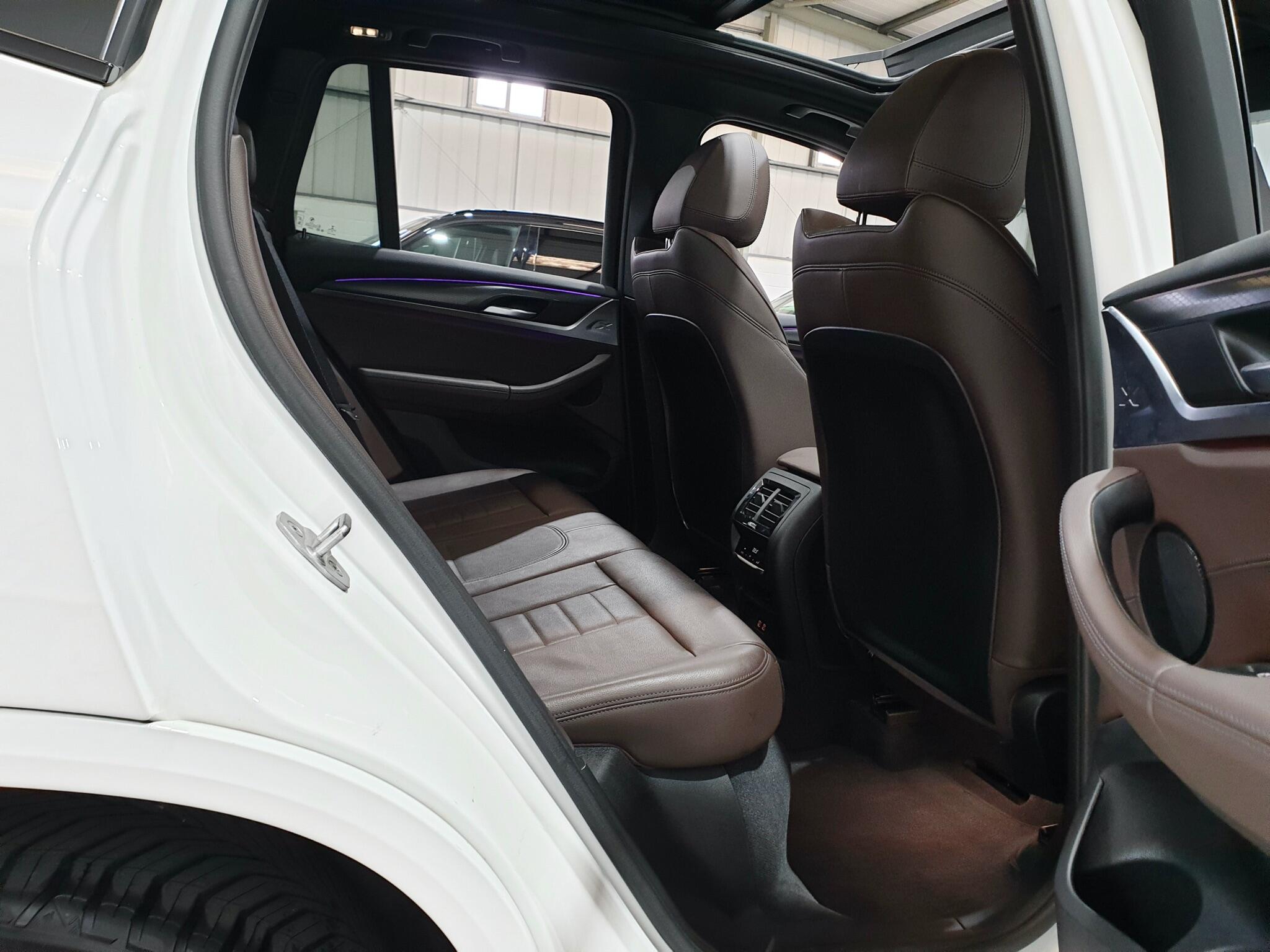 BMW X3 view 49