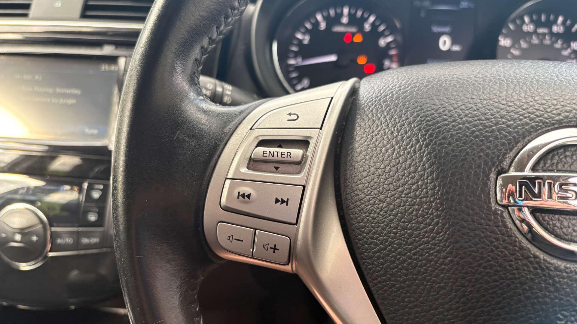 Nissan Pulsar view 18