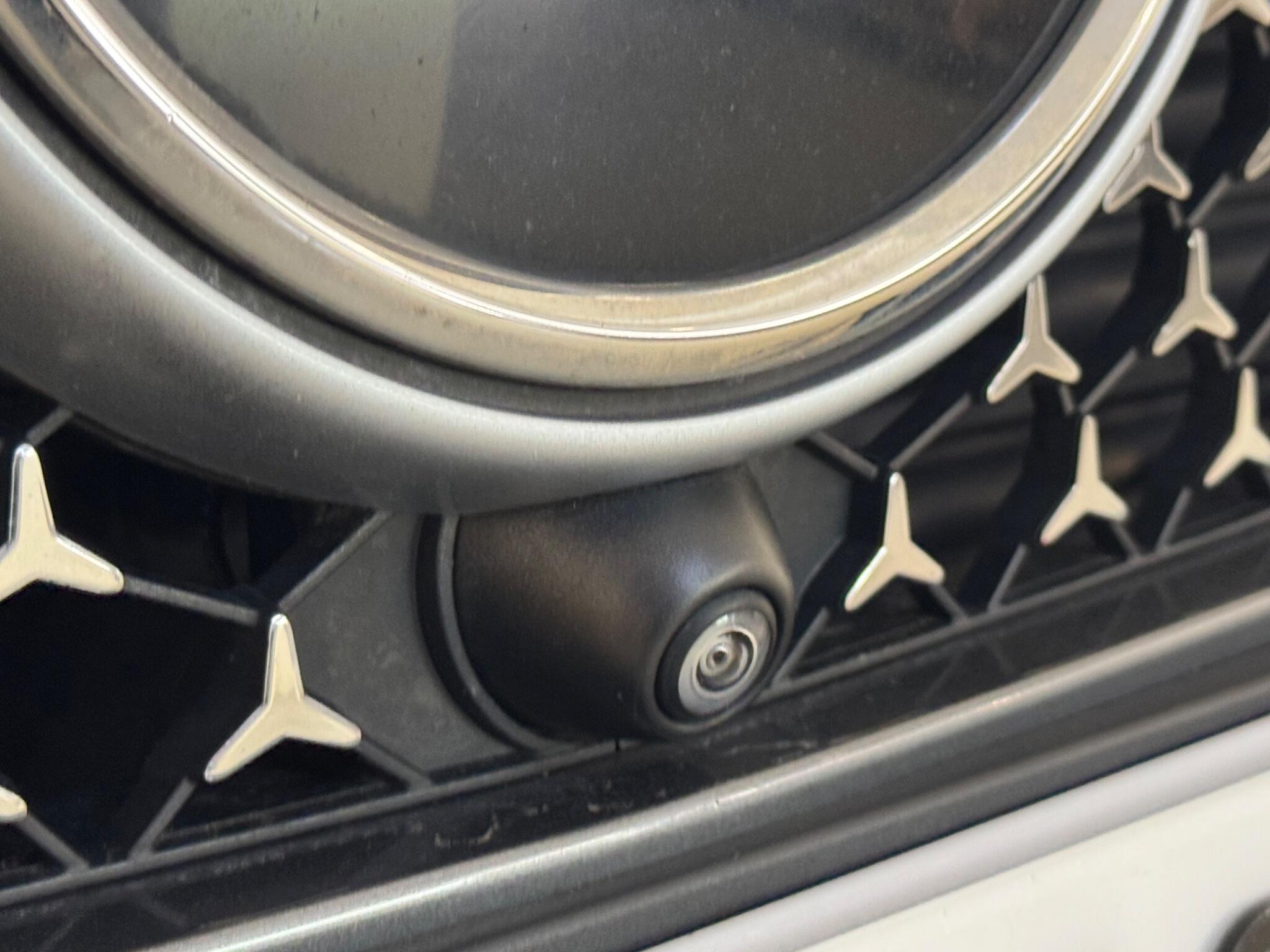 Mercedes-Benz Gle view 33