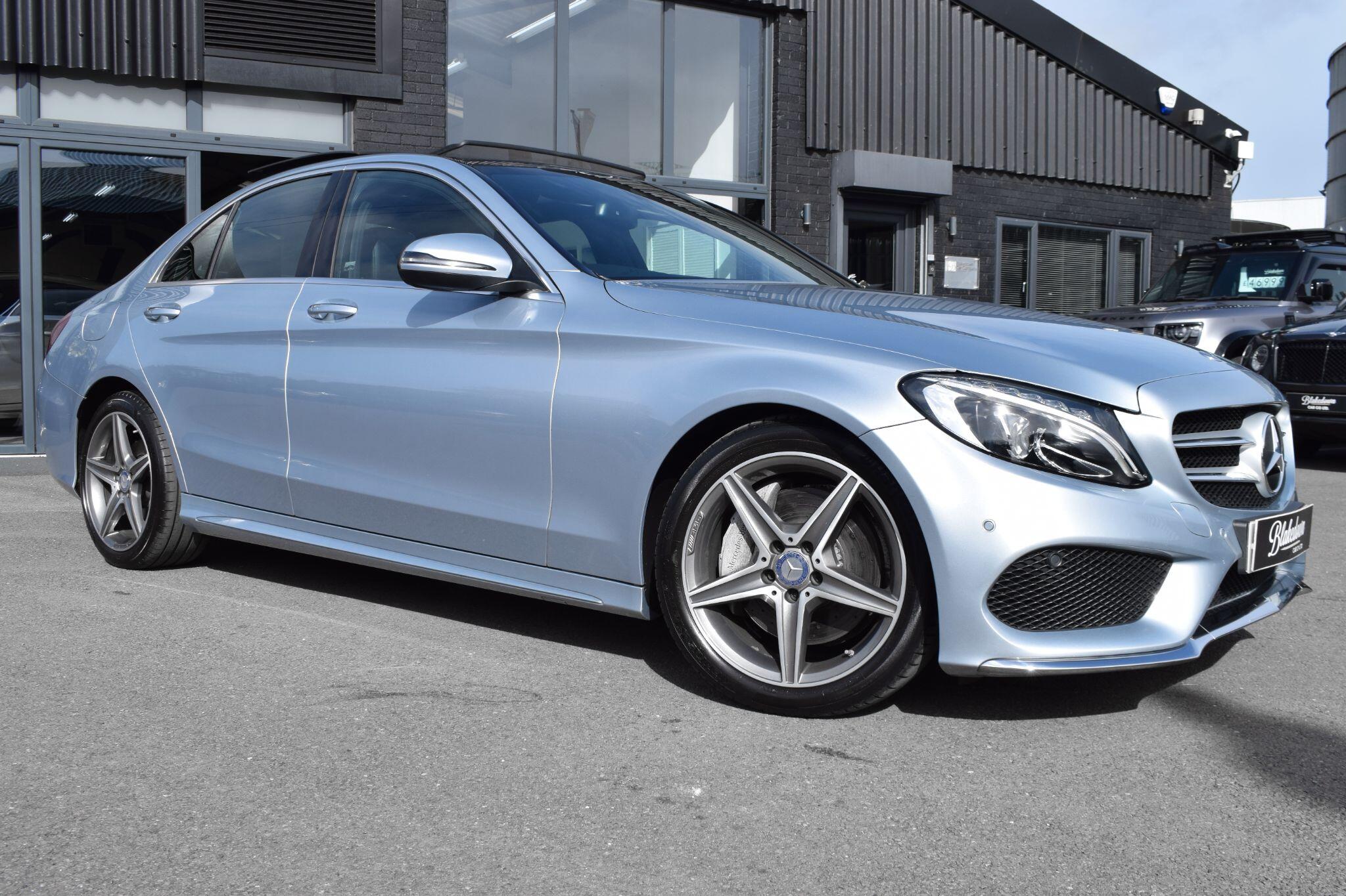Mercedes-Benz C-Class view 3