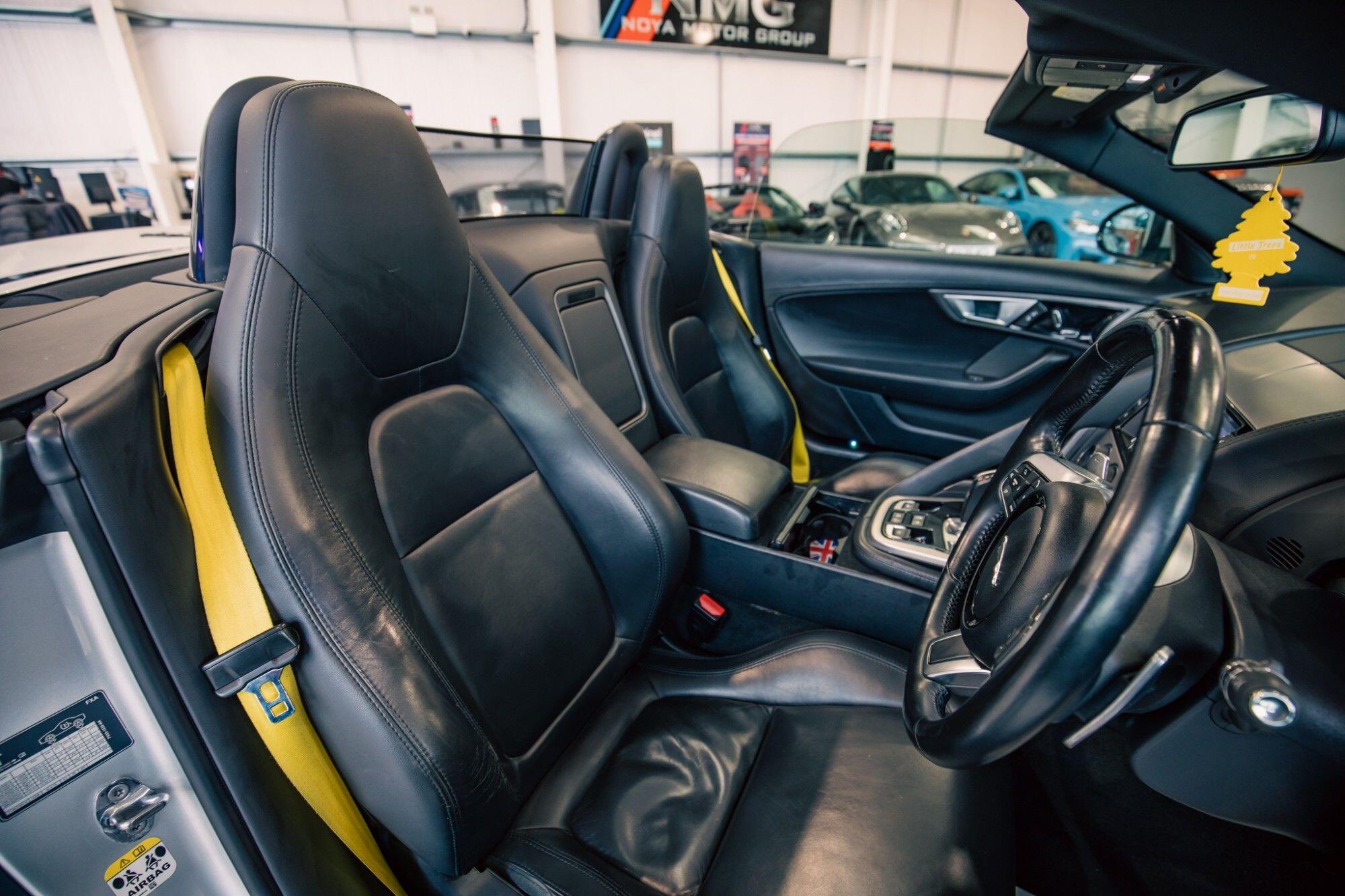 Jaguar F-Type view 11