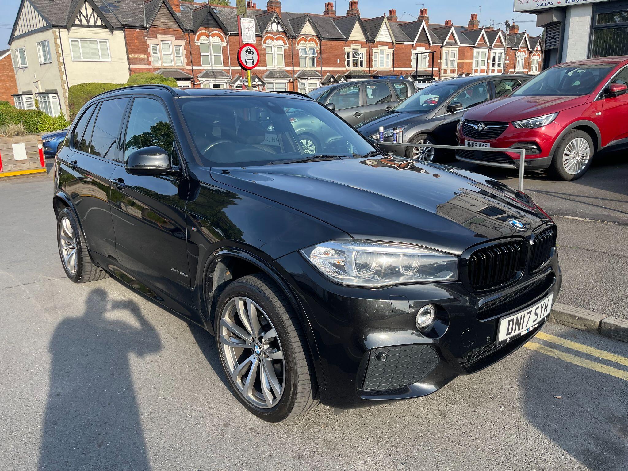 BMW X5 view 3