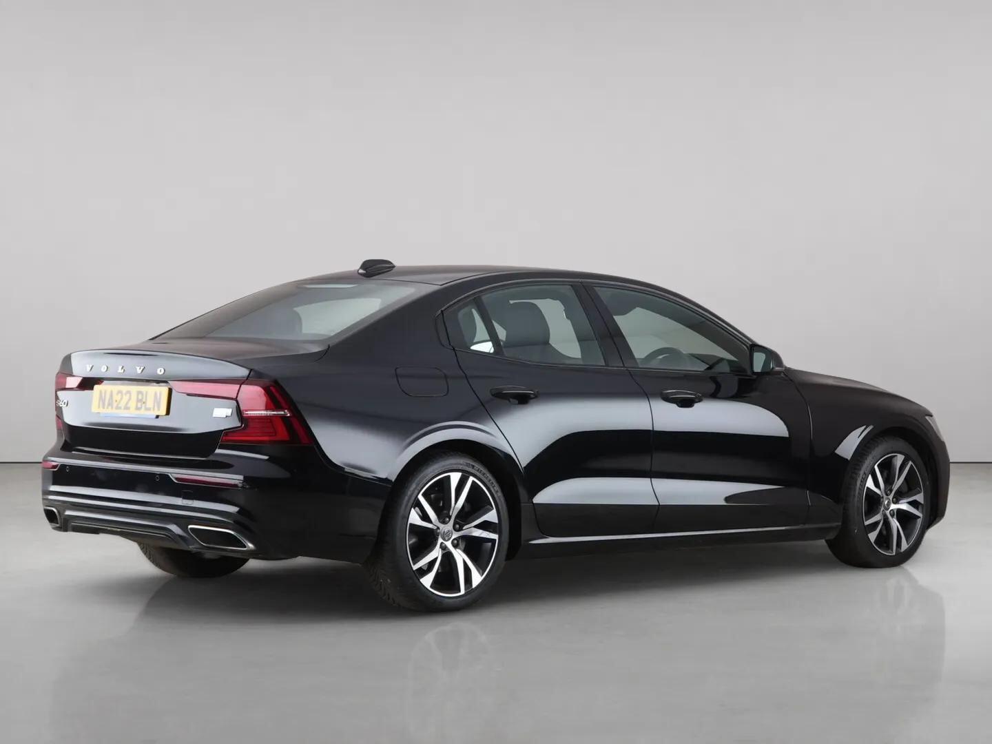 Volvo S60 view 6