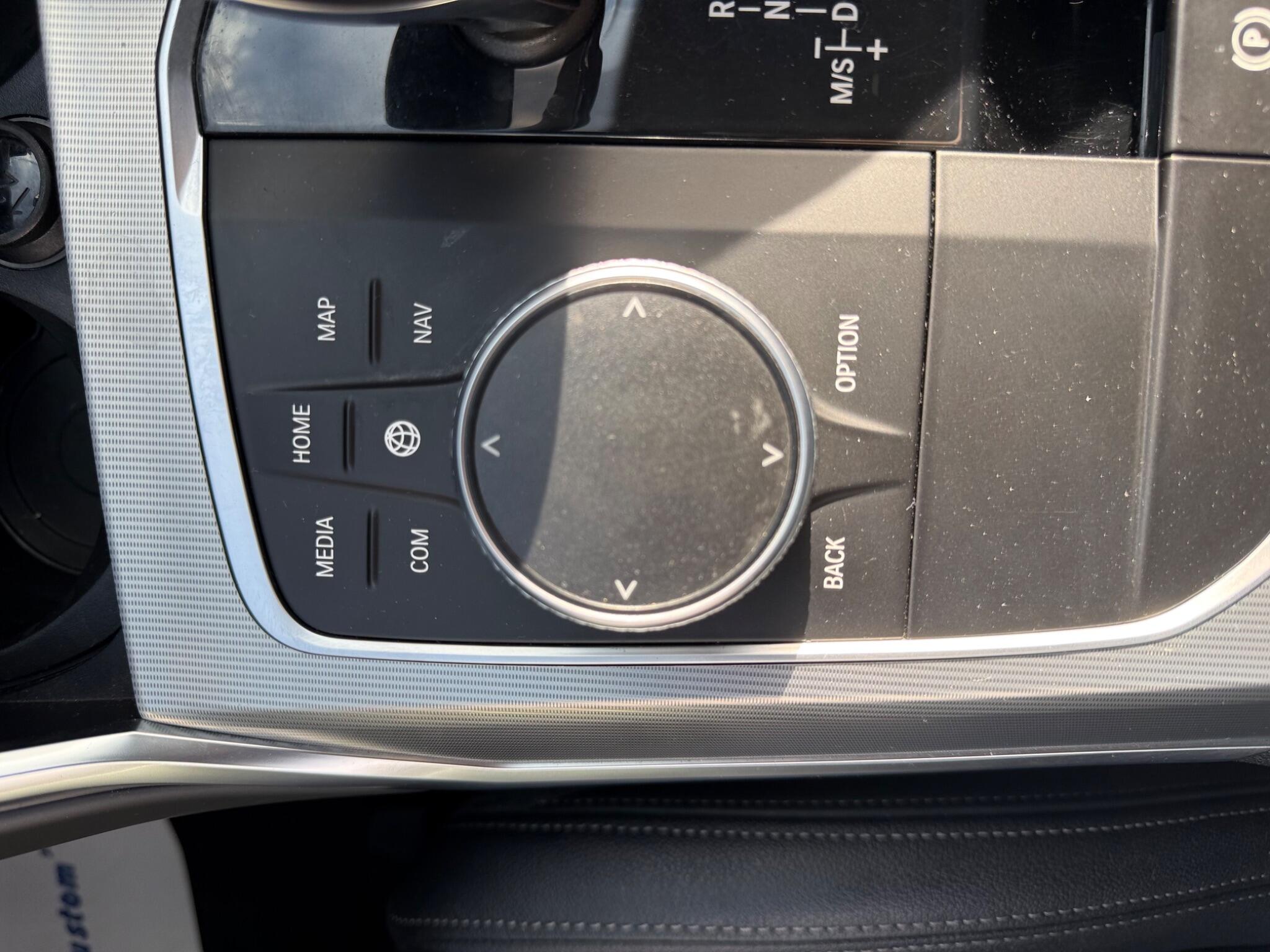 BMW 3 Series view 19