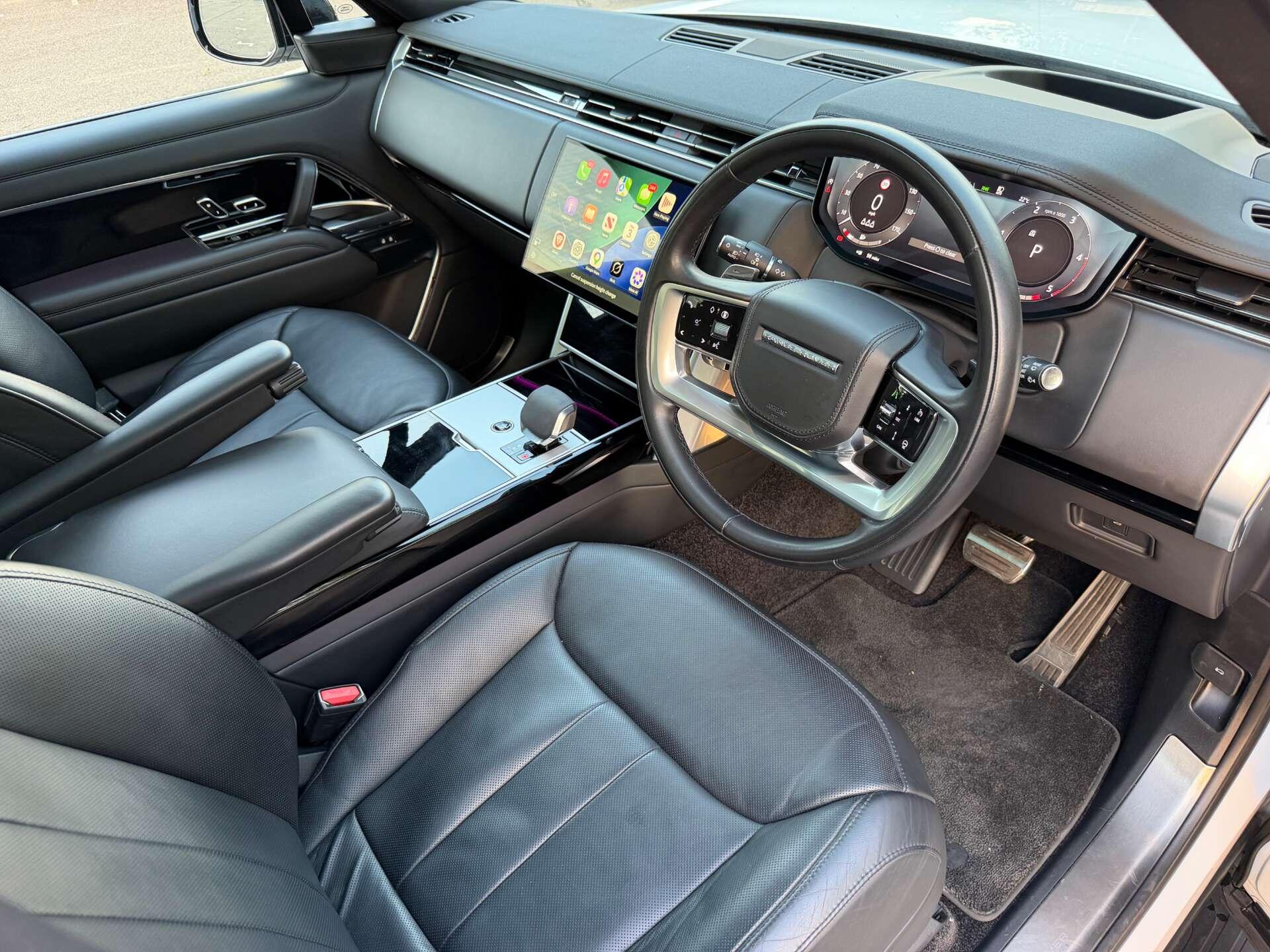 Land Rover Range Rover view 26