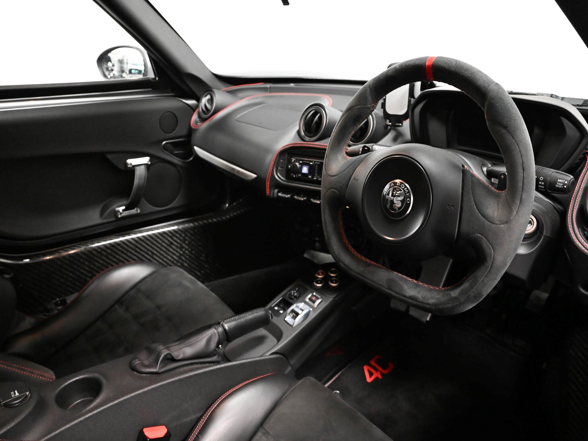Alfa Romeo 4c view 27