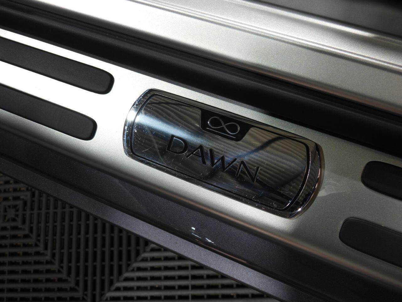 Rolls-Royce Dawn view 54
