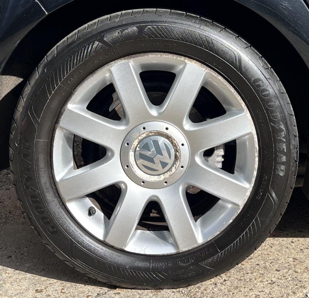 Volkswagen Golf view 10