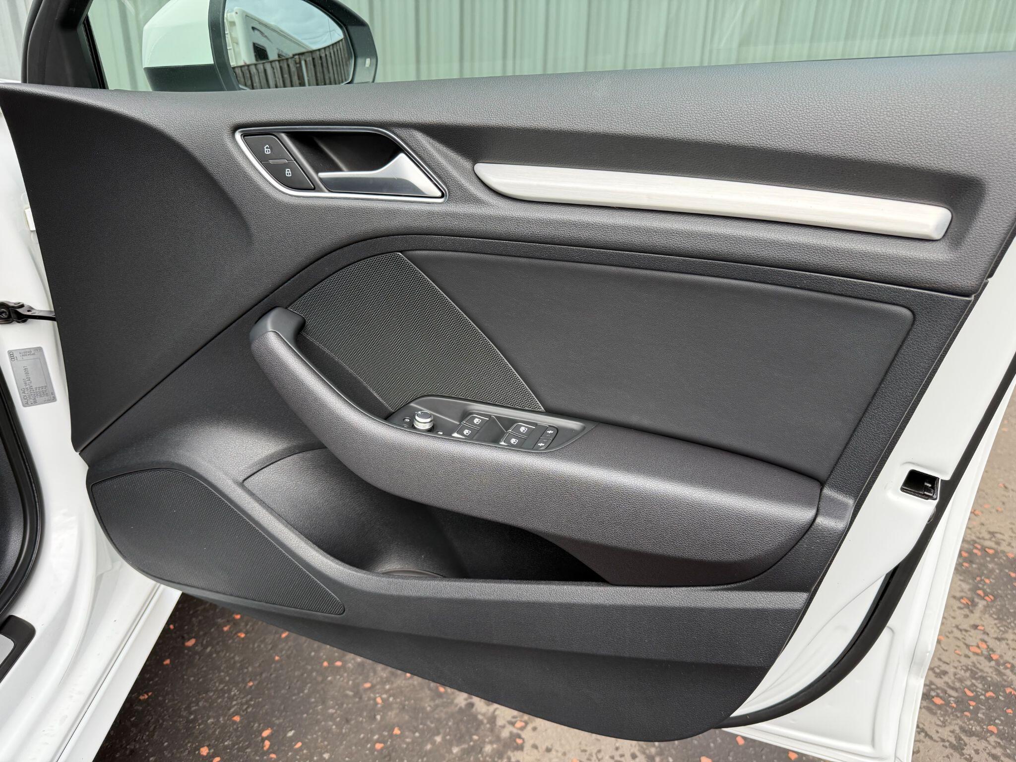 Audi A3 view 34