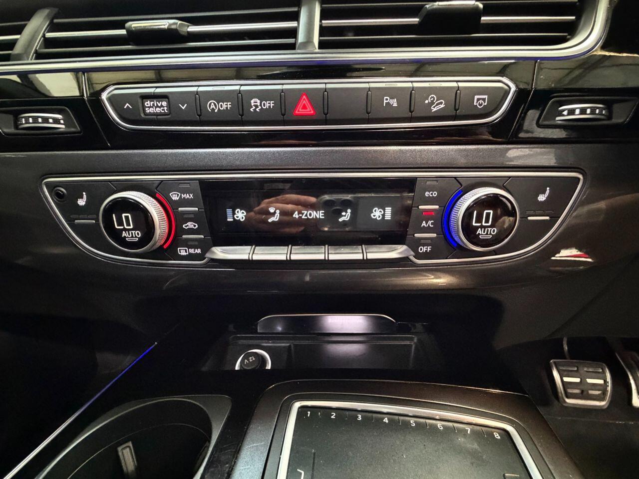 Audi Q7 view 22