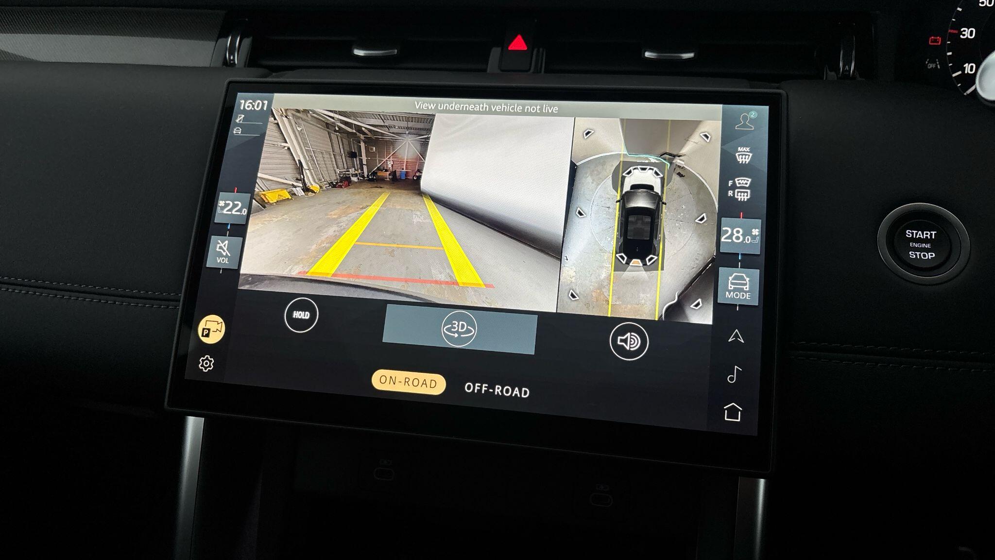 Land Rover Discovery Sport view 12