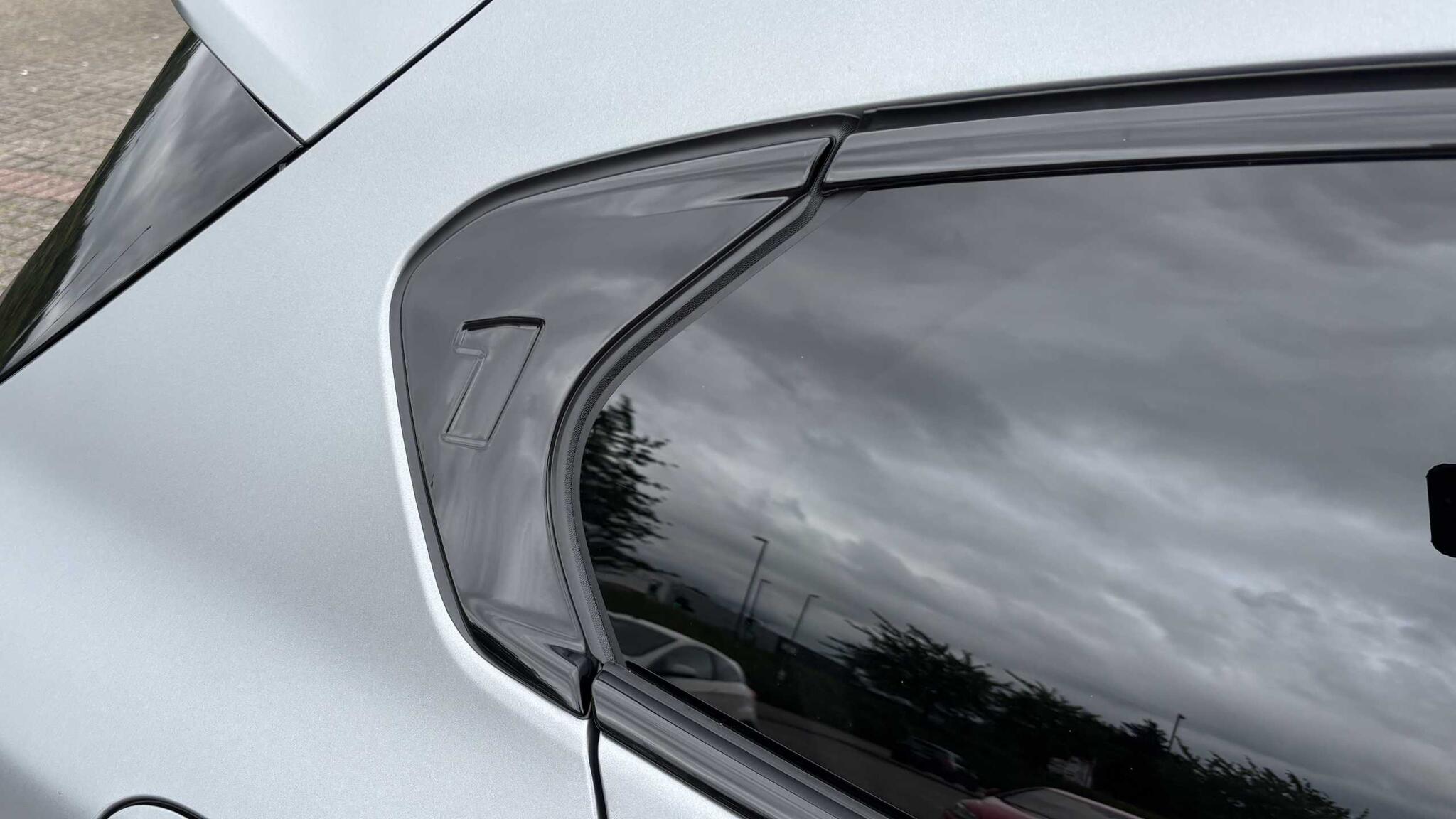 BMW 1 Series view 17