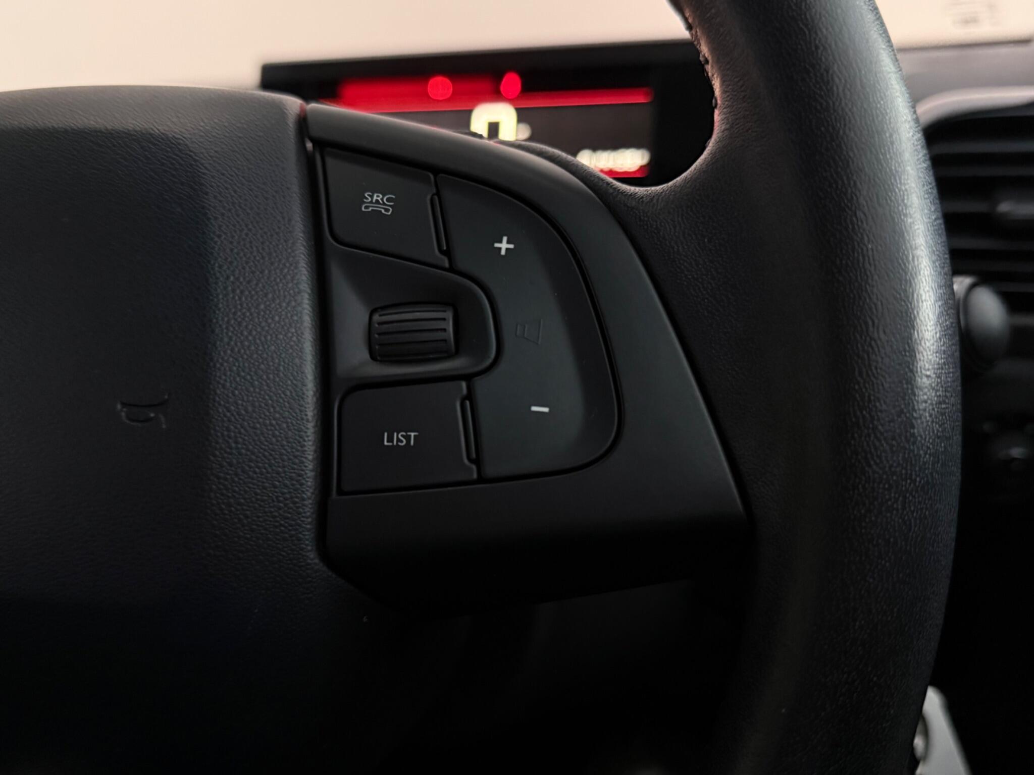 Citroen C4 Cactus view 21