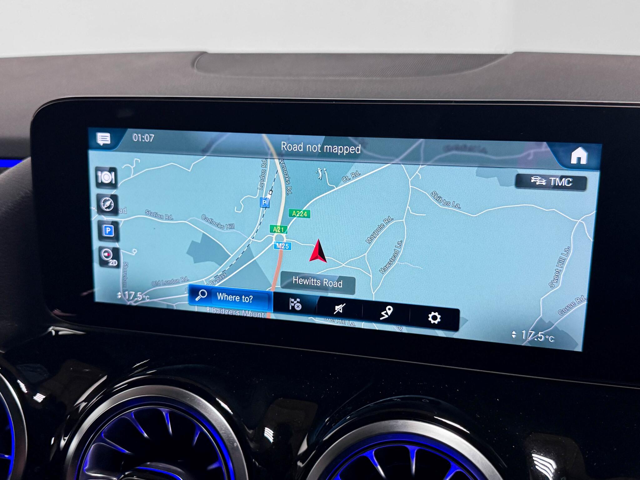 Mercedes-Benz Gla view 42