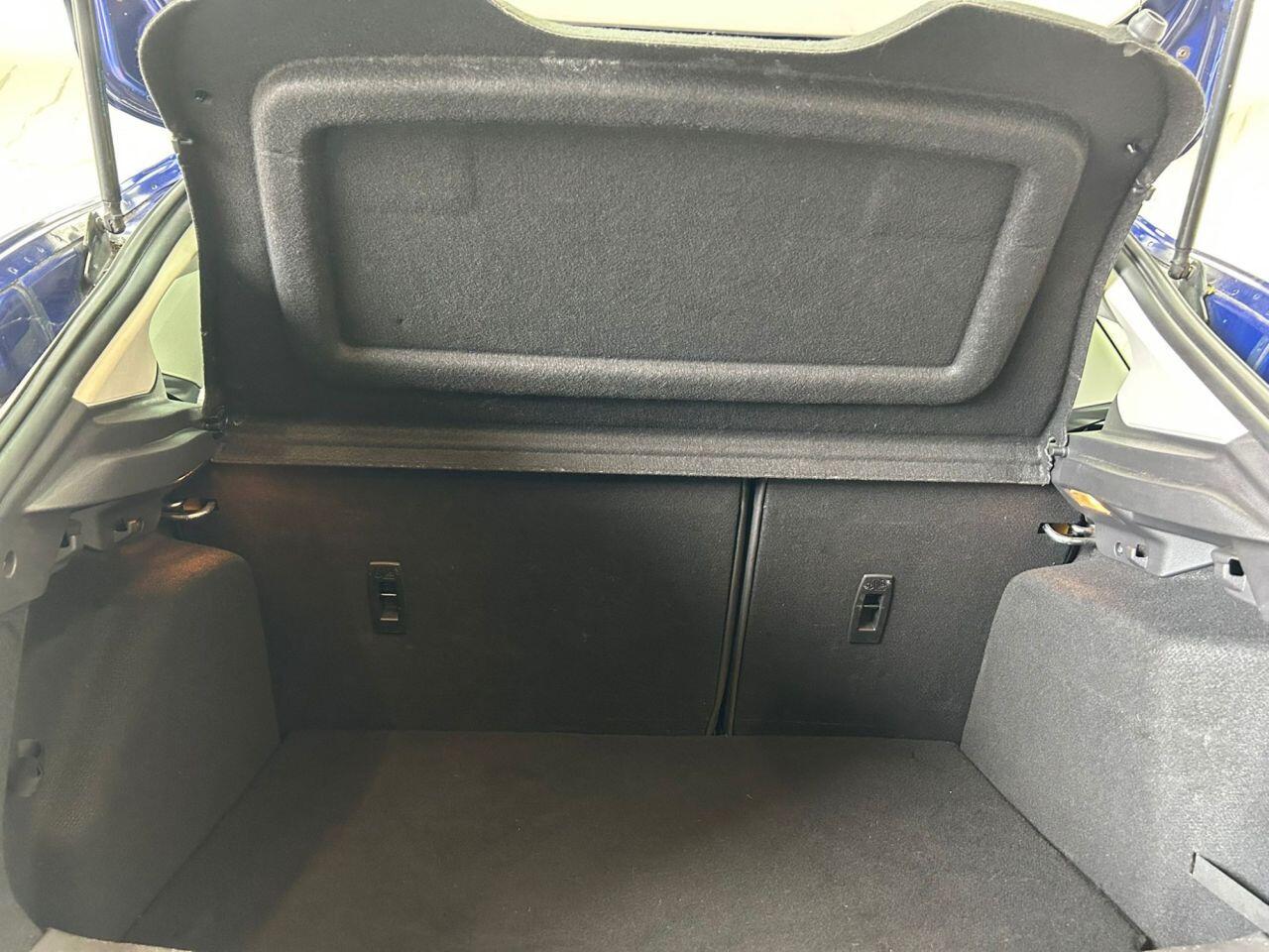 Ford Focus view 18