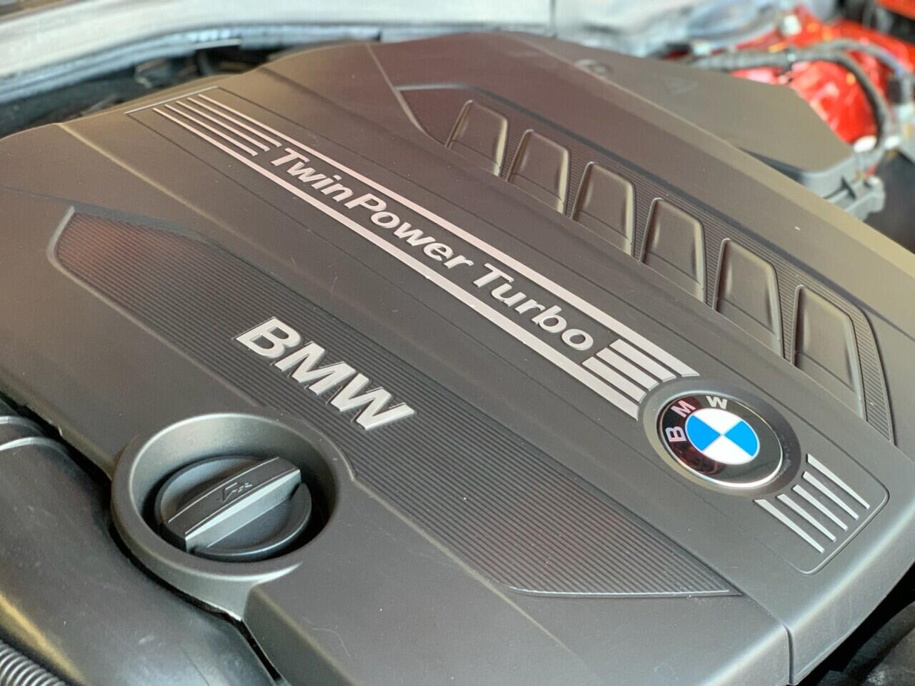 BMW 3 Series view 45