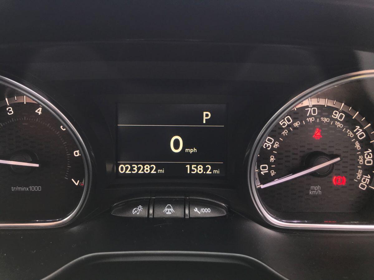 Peugeot 2008 view 21