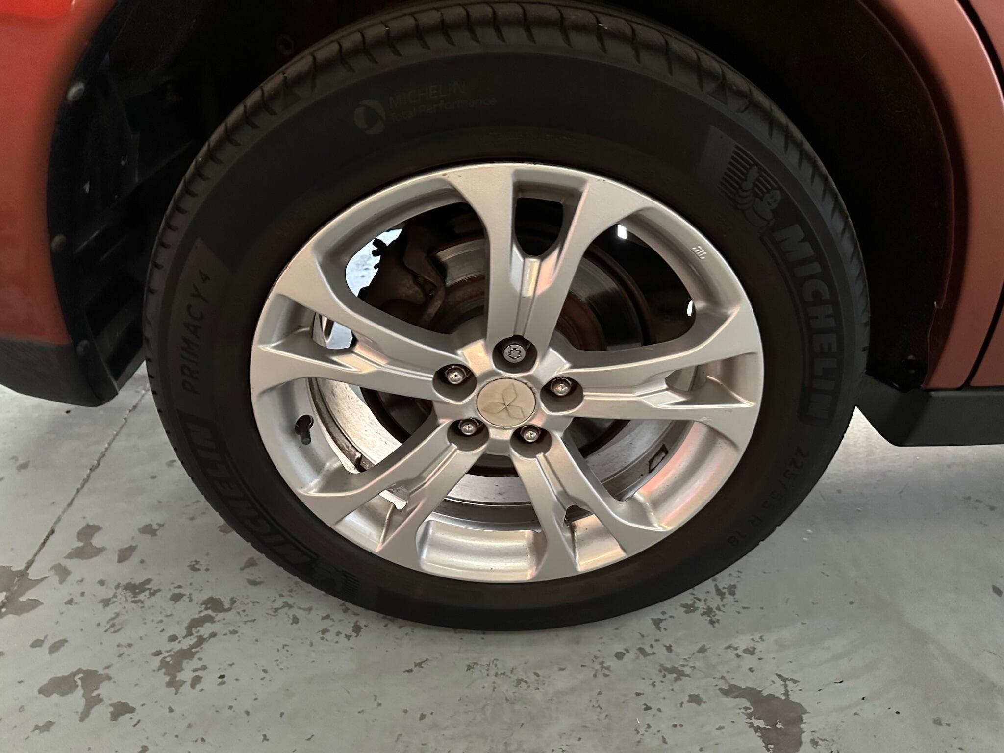 Mitsubishi Outlander view 47