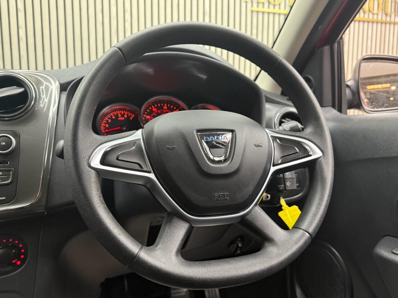 Dacia Sandero view 9