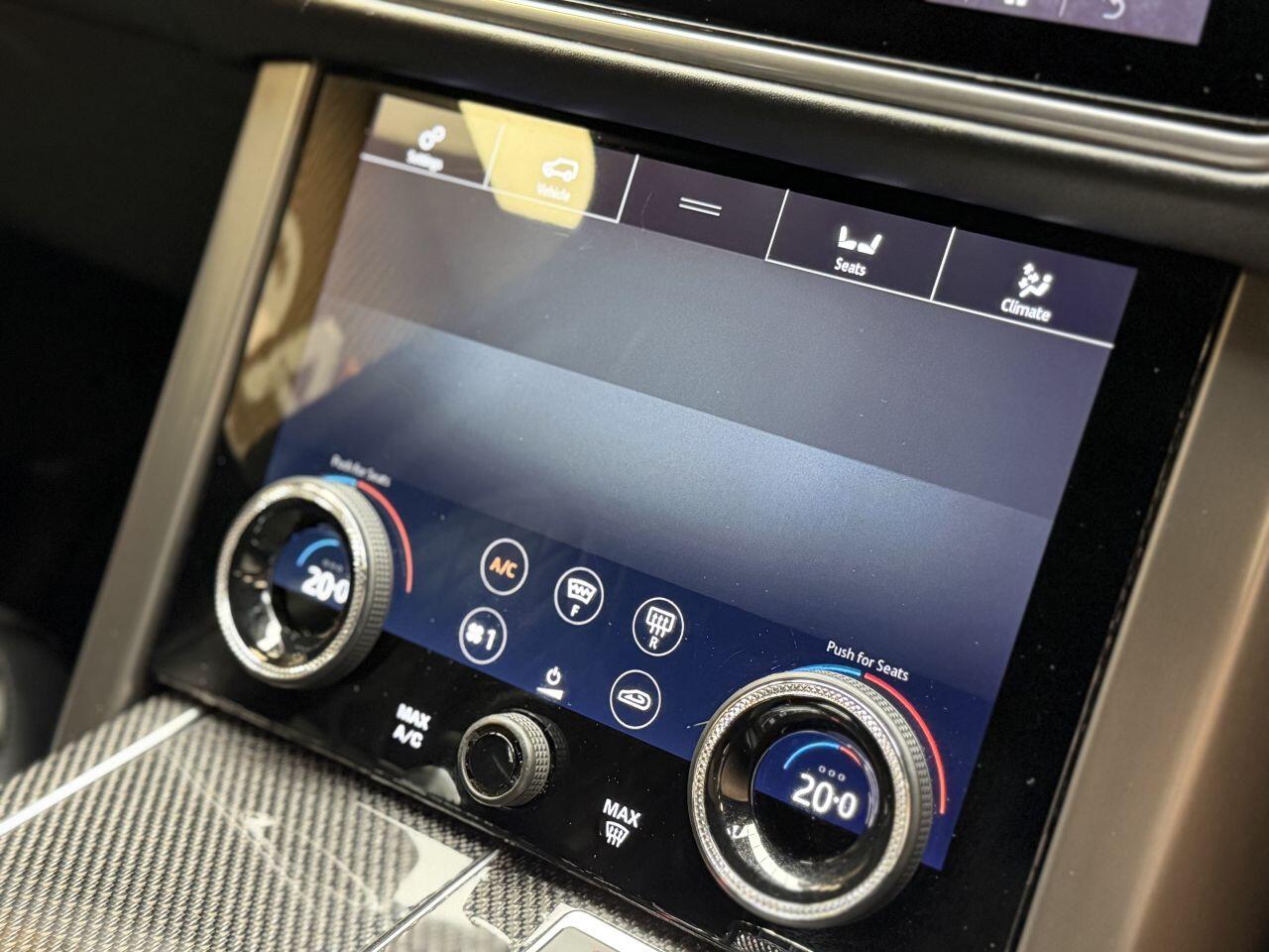 Land Rover Range Rover view 65