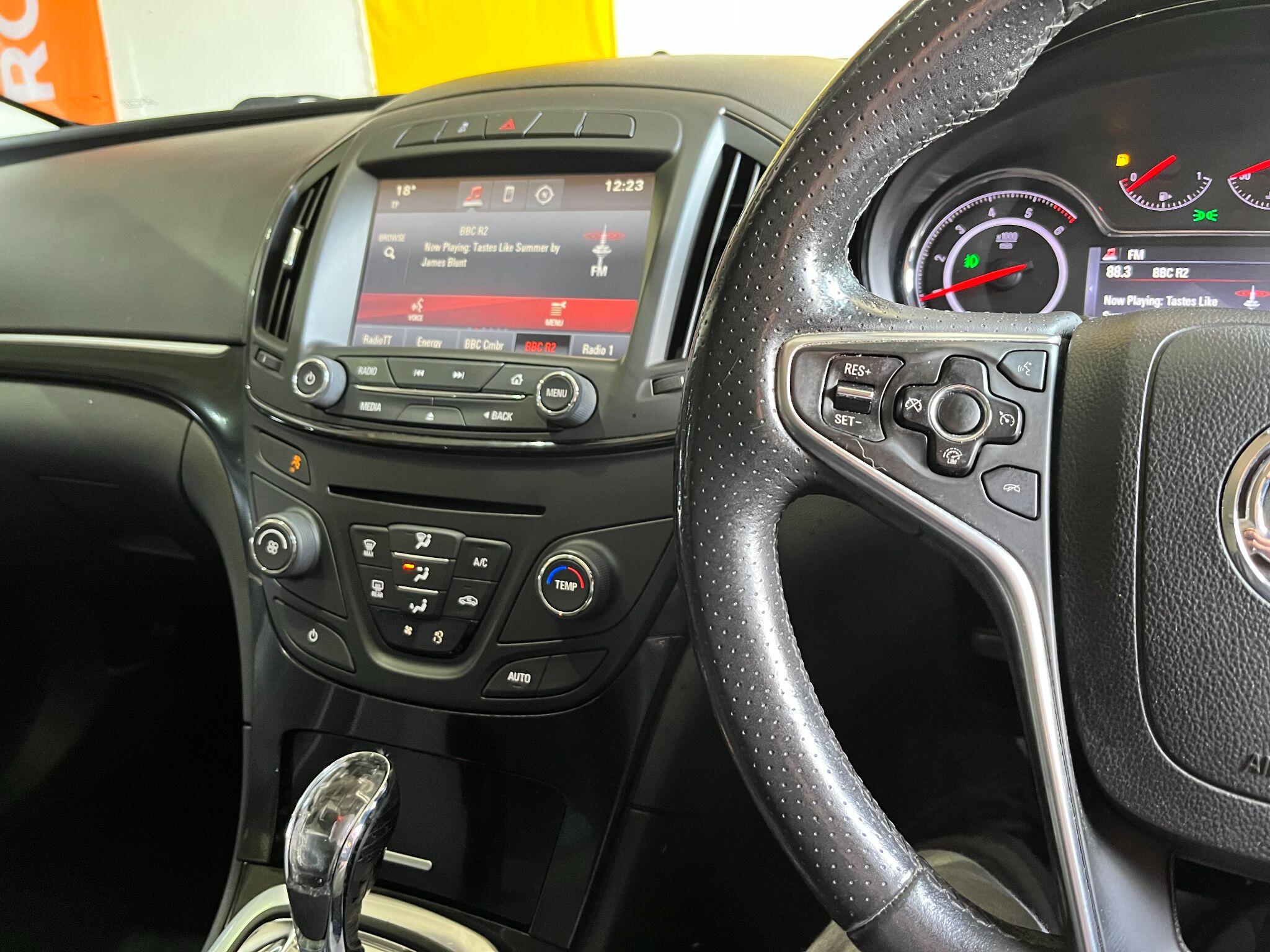 Vauxhall Insignia view 32