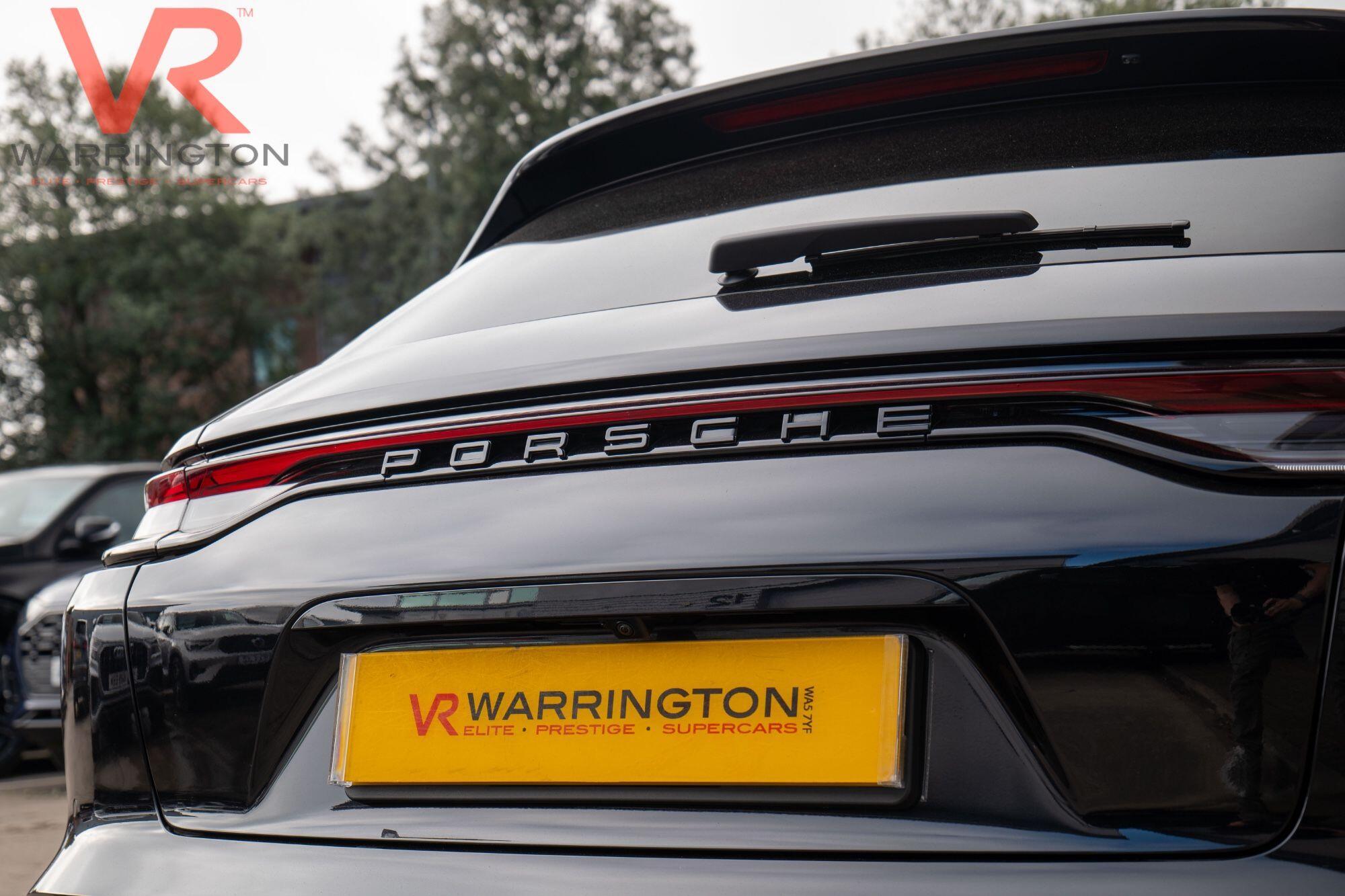 Porsche Panamera view 35