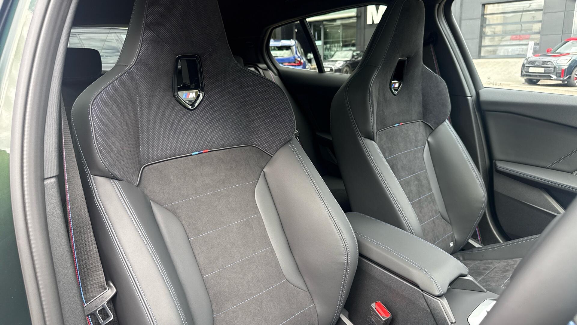 BMW 1 Series view 11