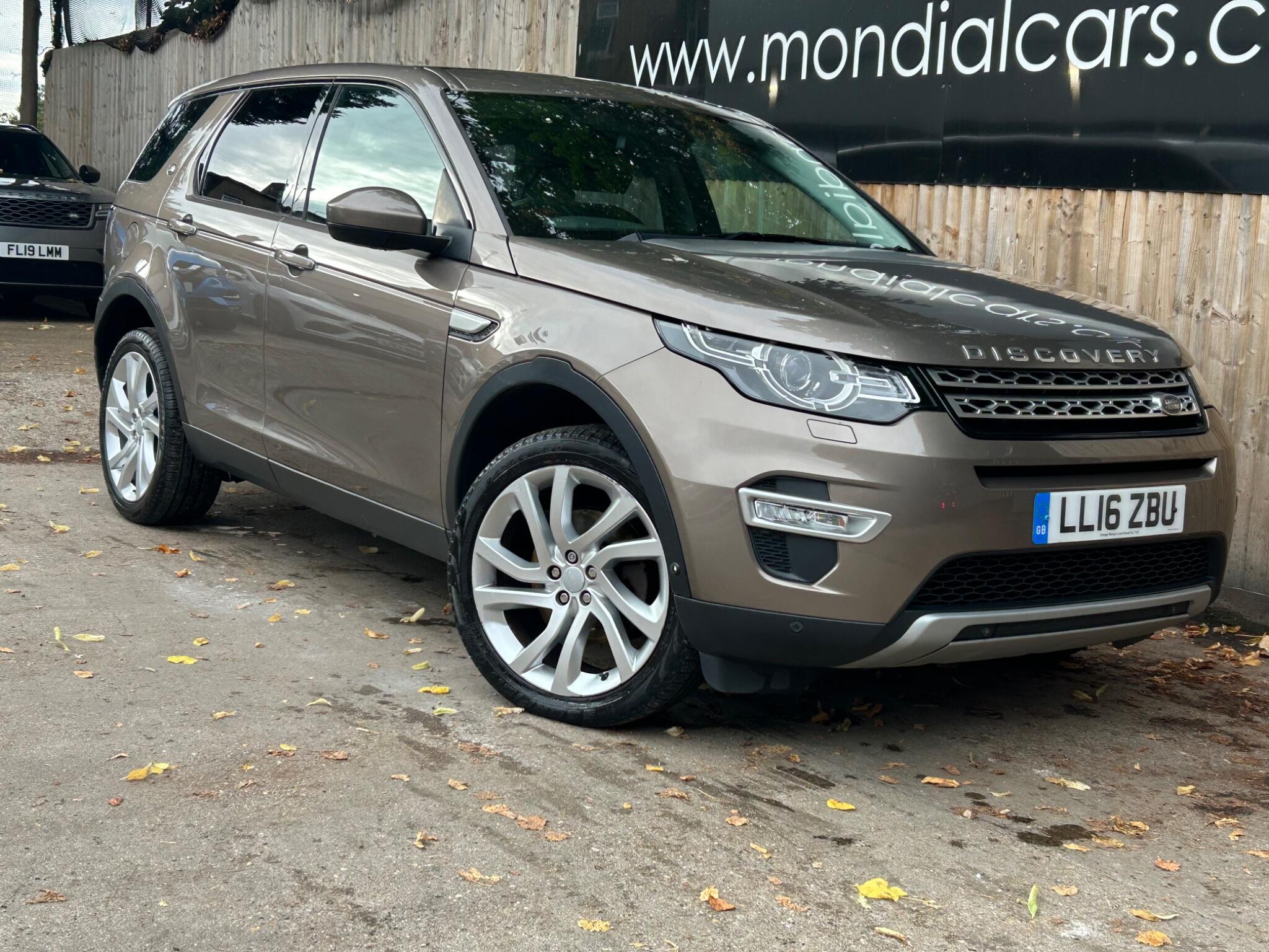 Land Rover Discovery Sport view 13