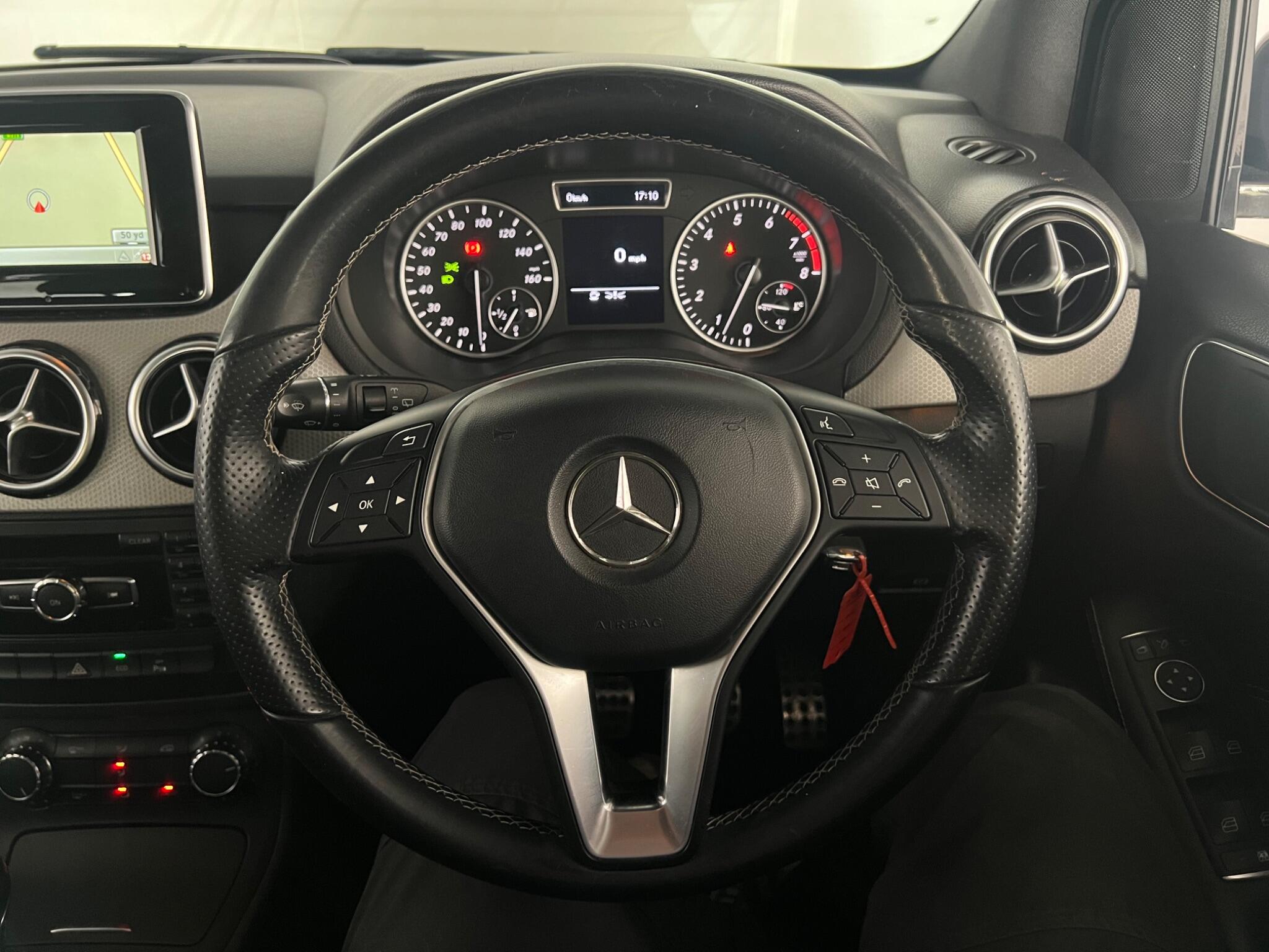 Mercedes-Benz B Class view 40
