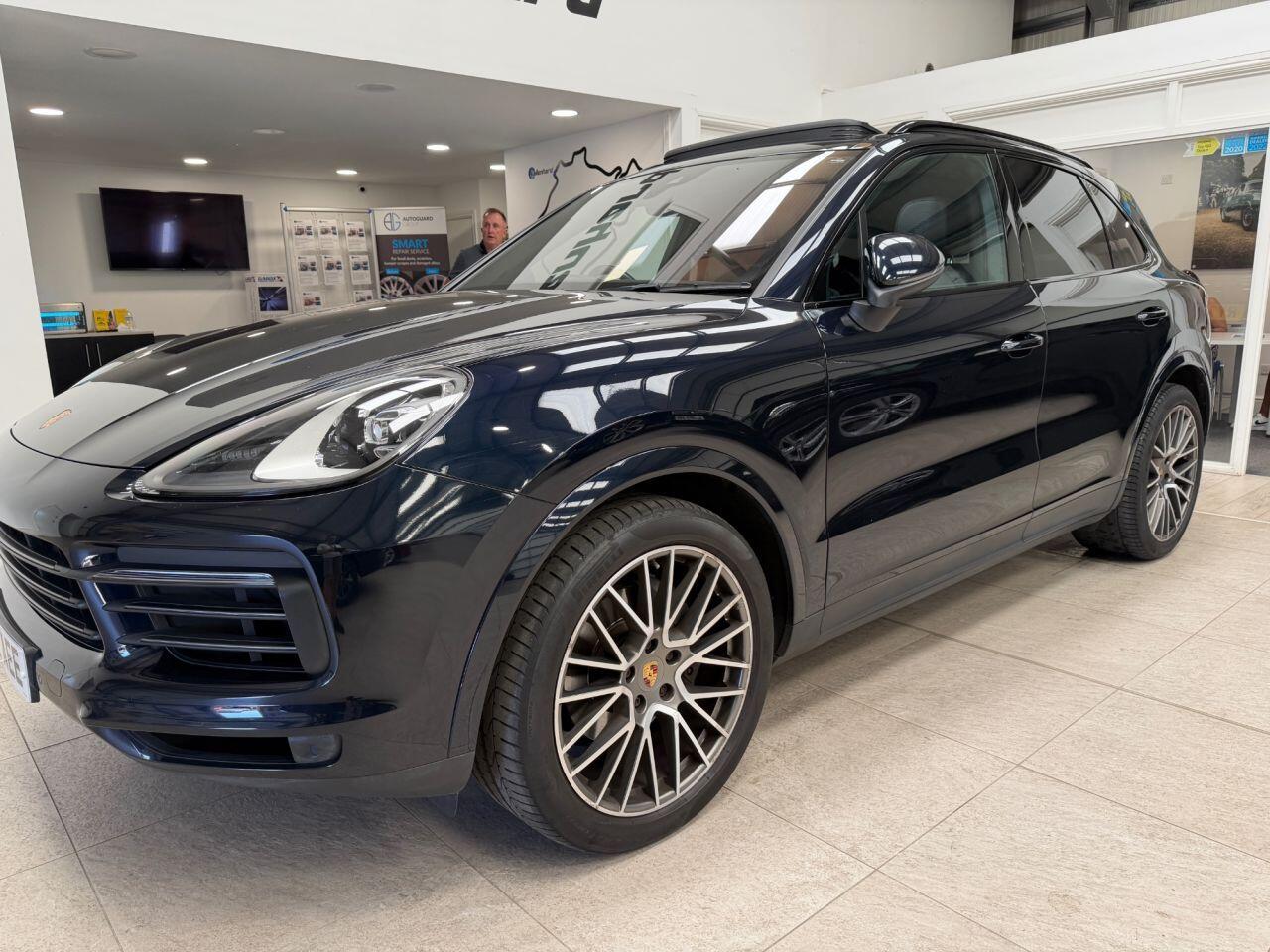 Porsche Cayenne view 5