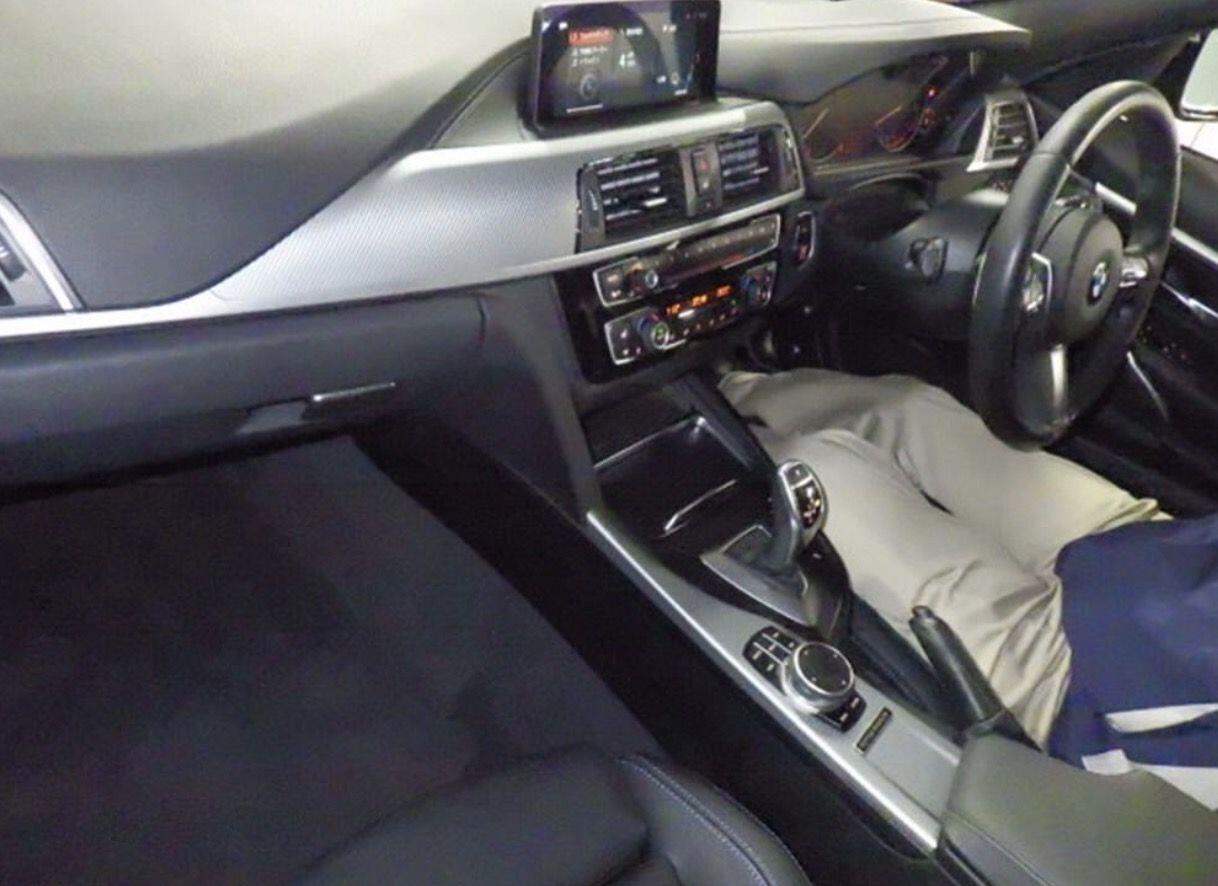 BMW 3 Series view 5