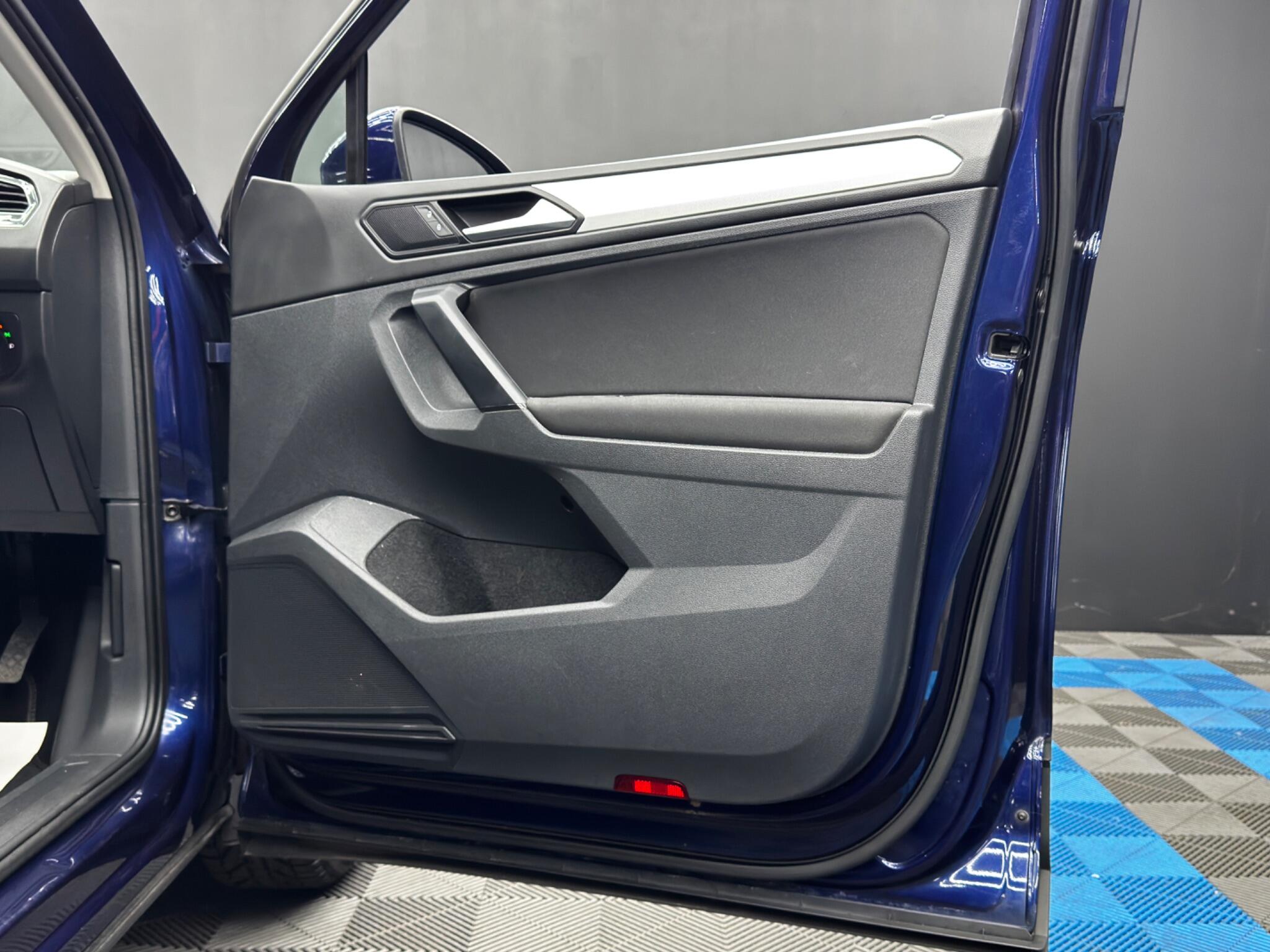Volkswagen Tiguan view 37