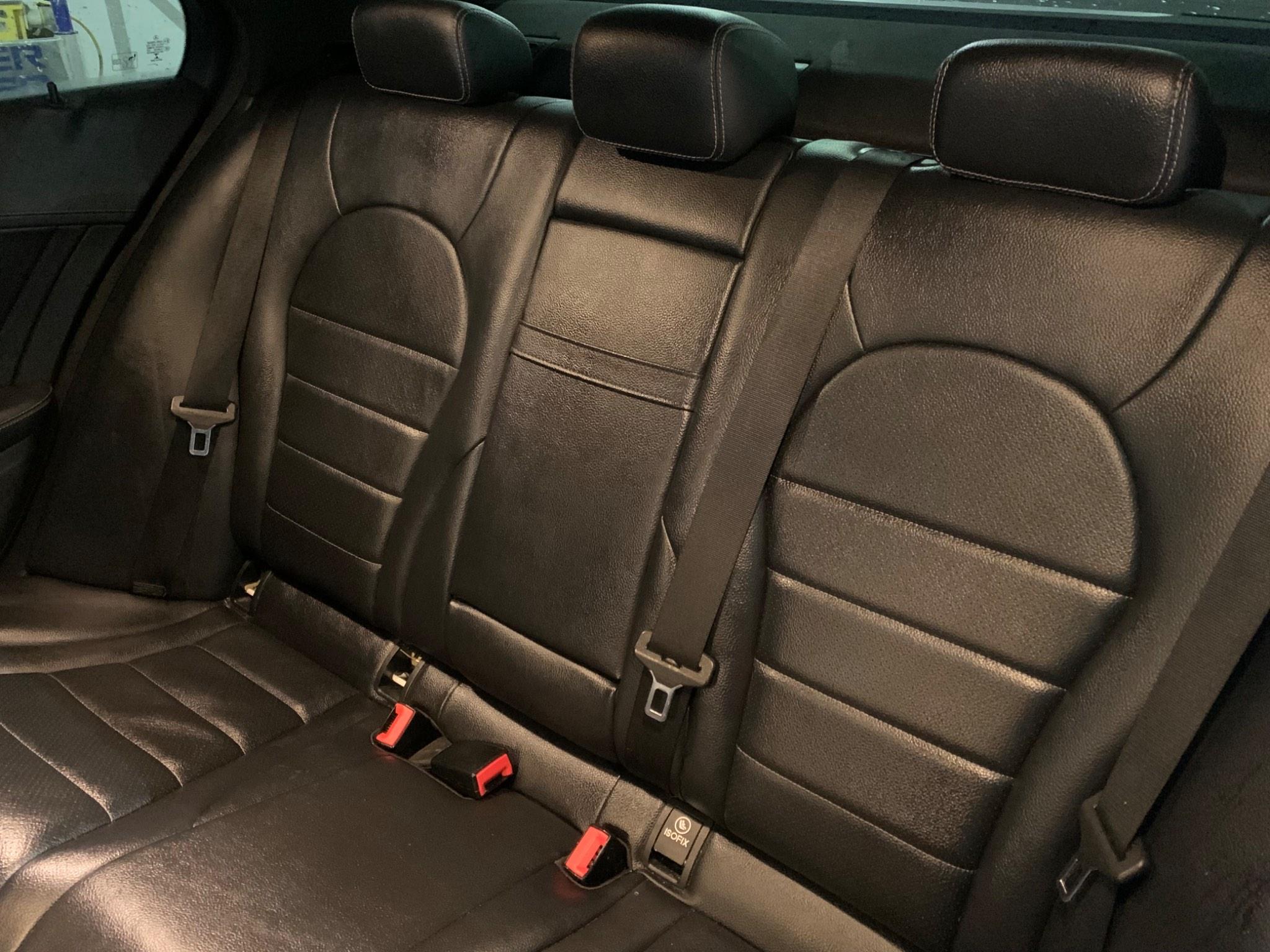 Mercedes-Benz C-Class view 23