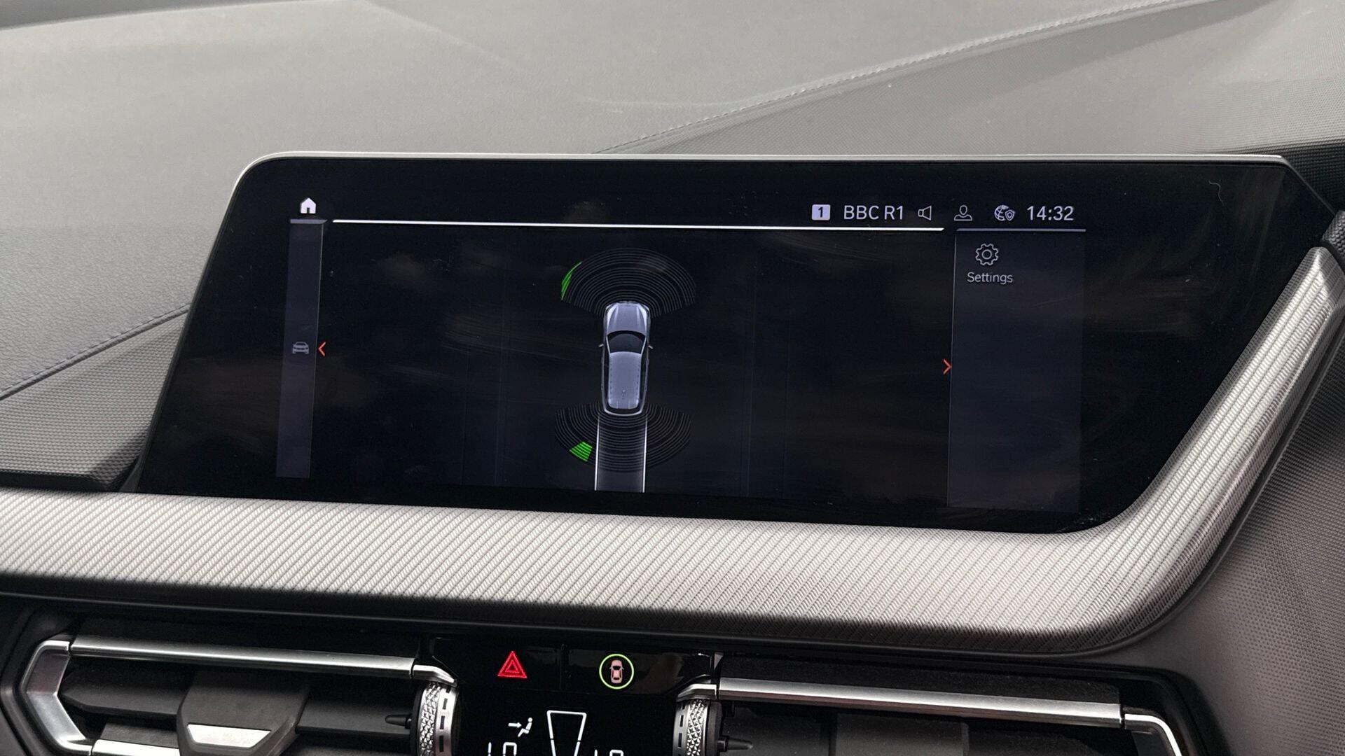 BMW 1 Series view 28