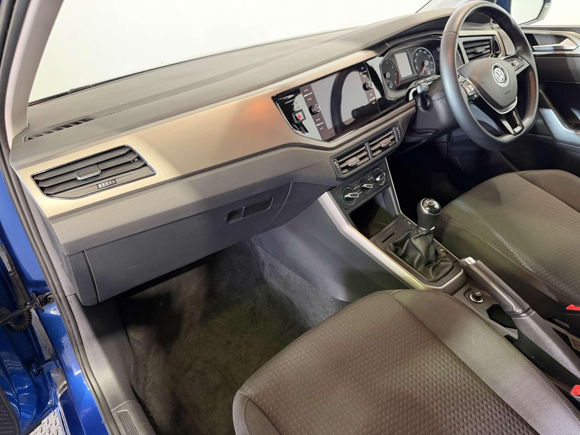 Volkswagen Polo view 52