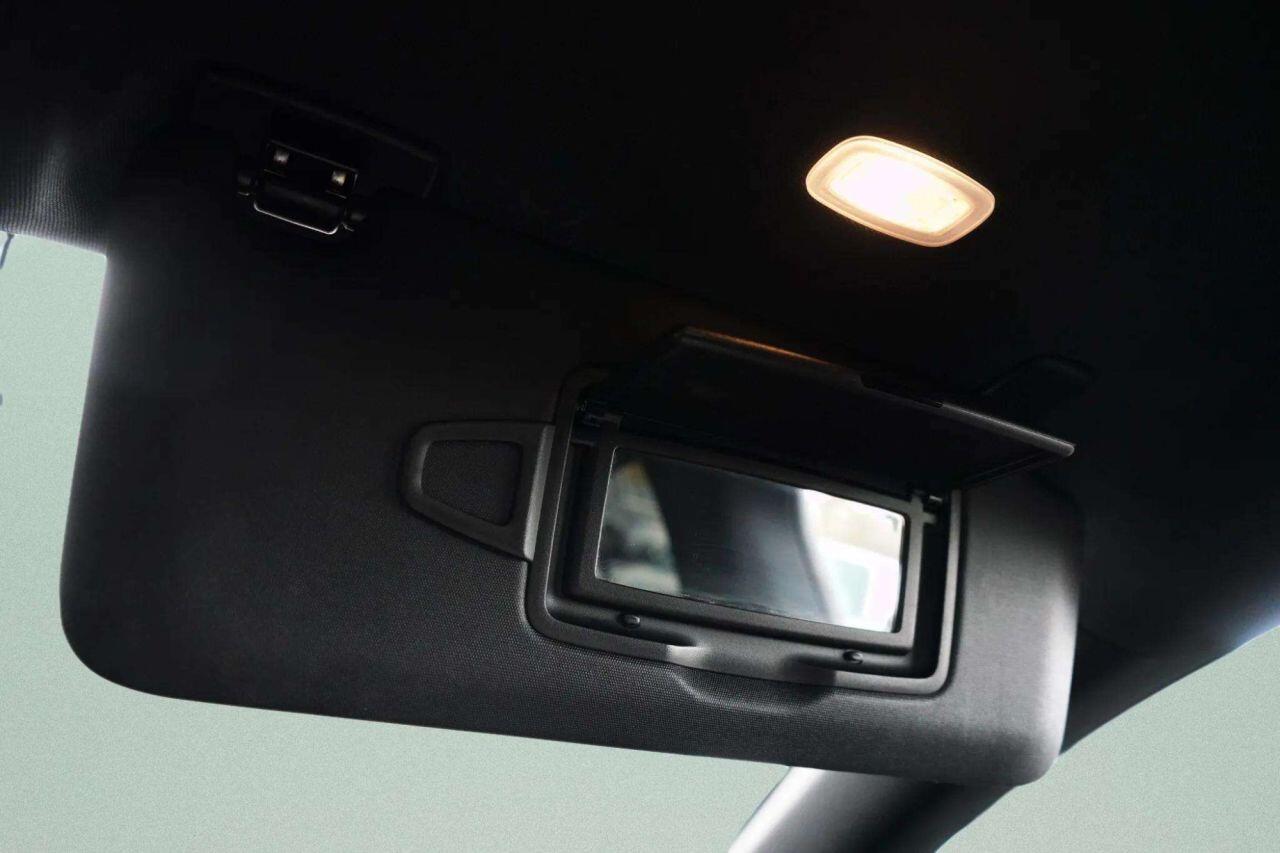 Mercedes-Benz Cla view 40