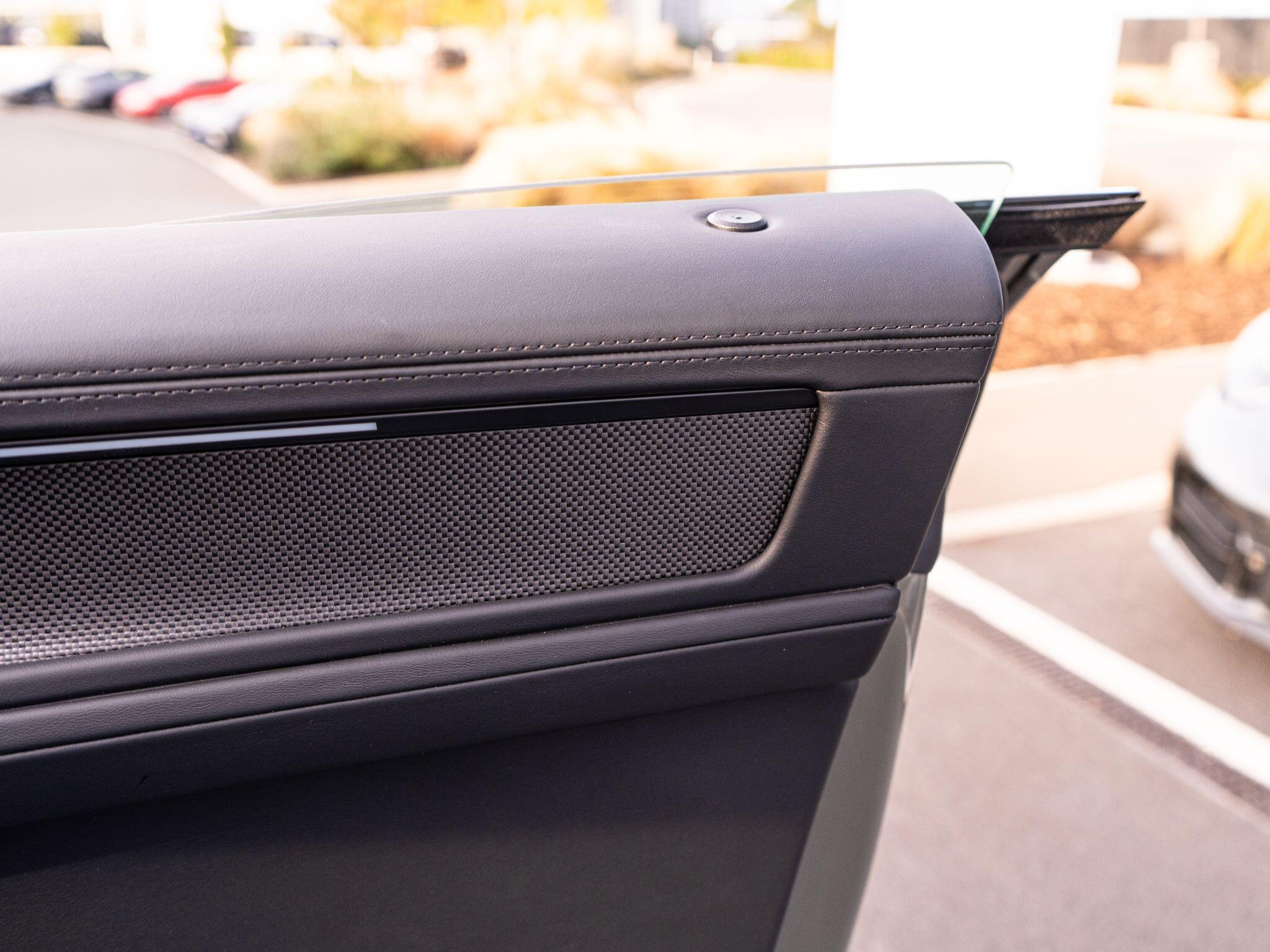 Porsche Cayenne view 45