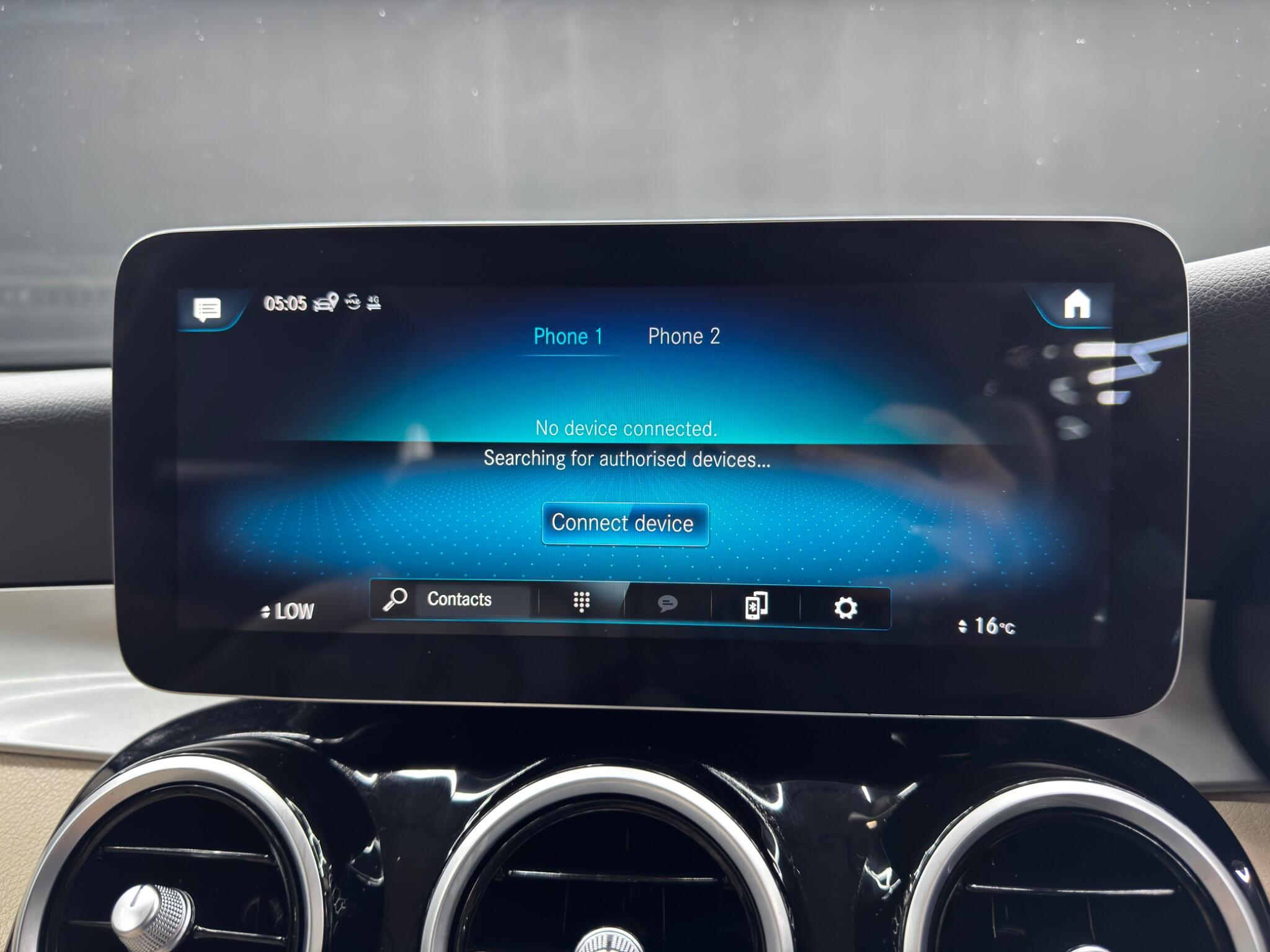 Mercedes-Benz GLC view 29