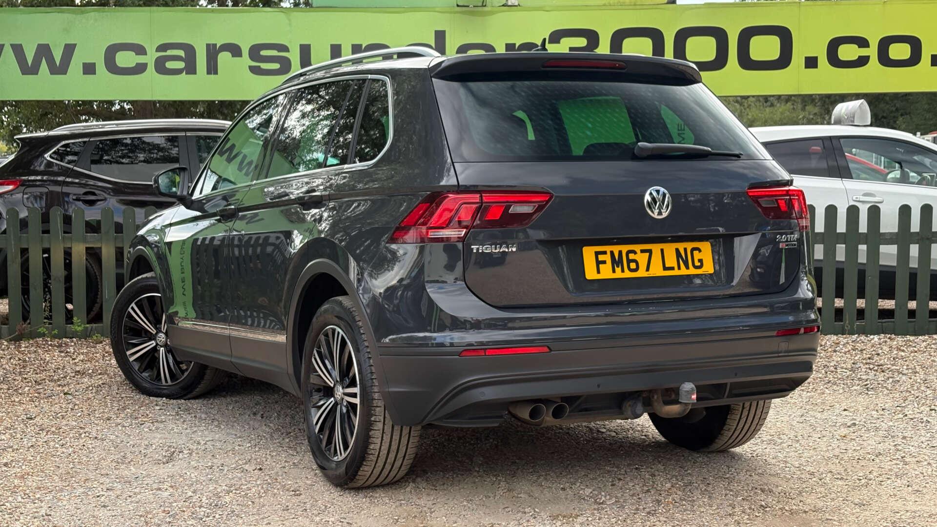 Volkswagen Tiguan view 10