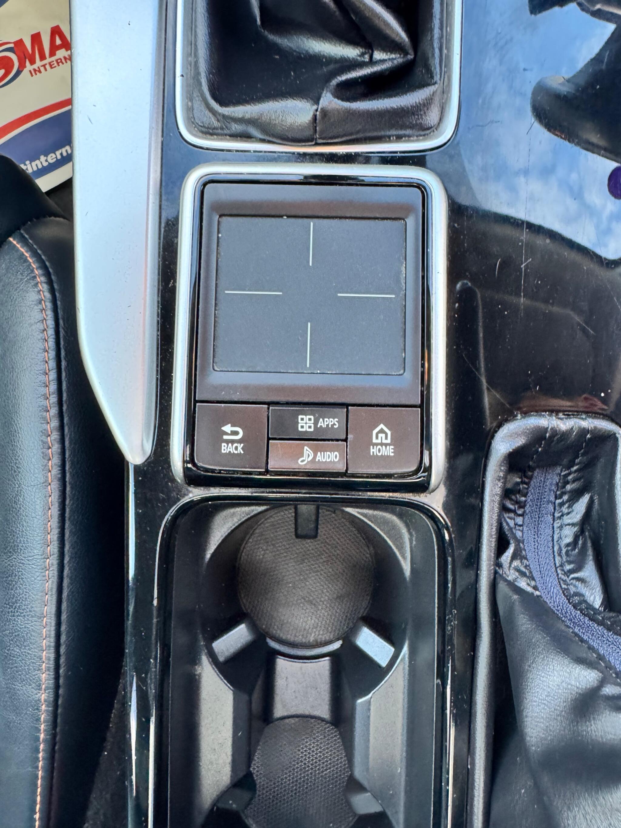 Mitsubishi Eclipse Cross view 32