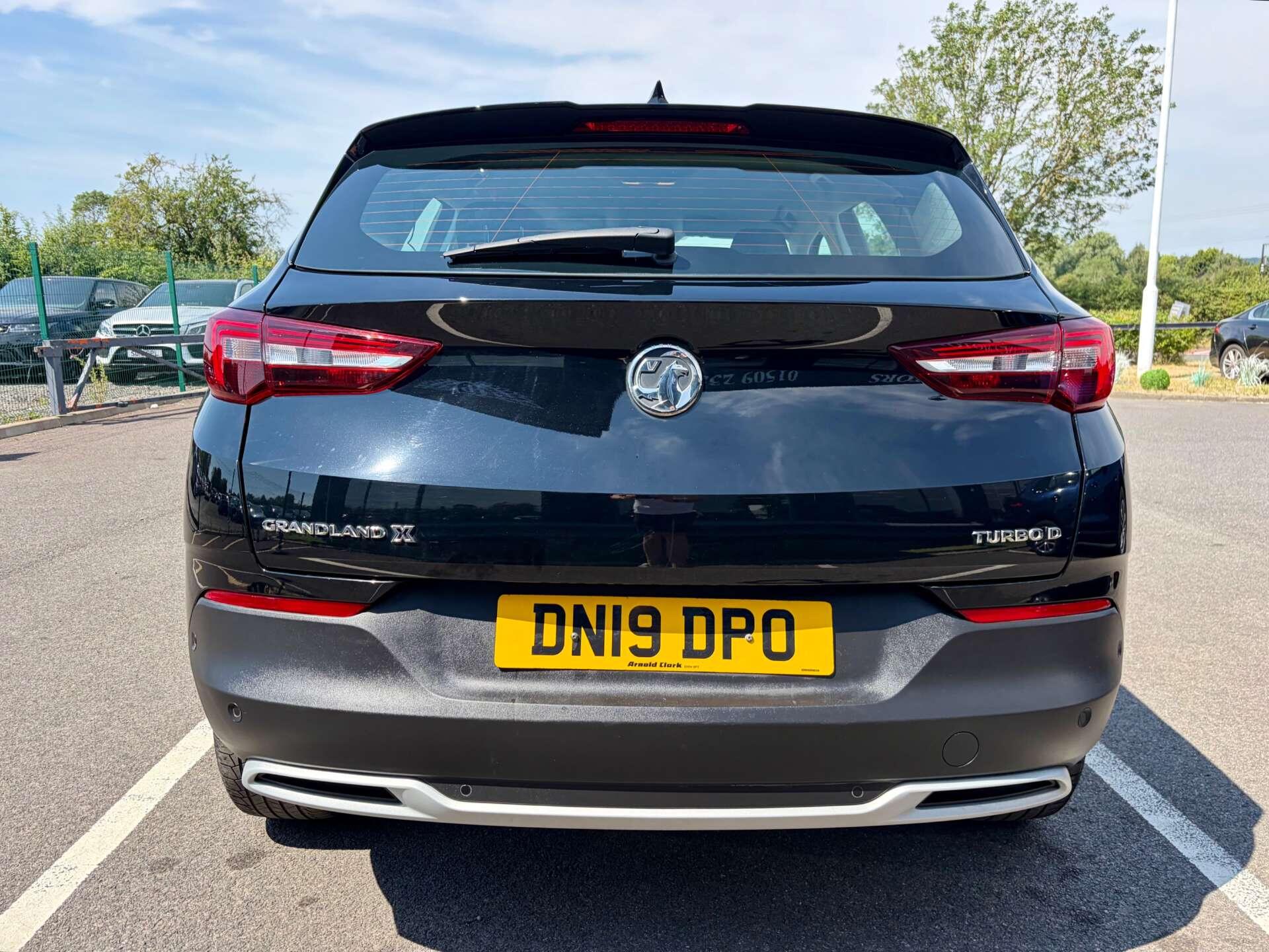 Vauxhall Grandland X view 7