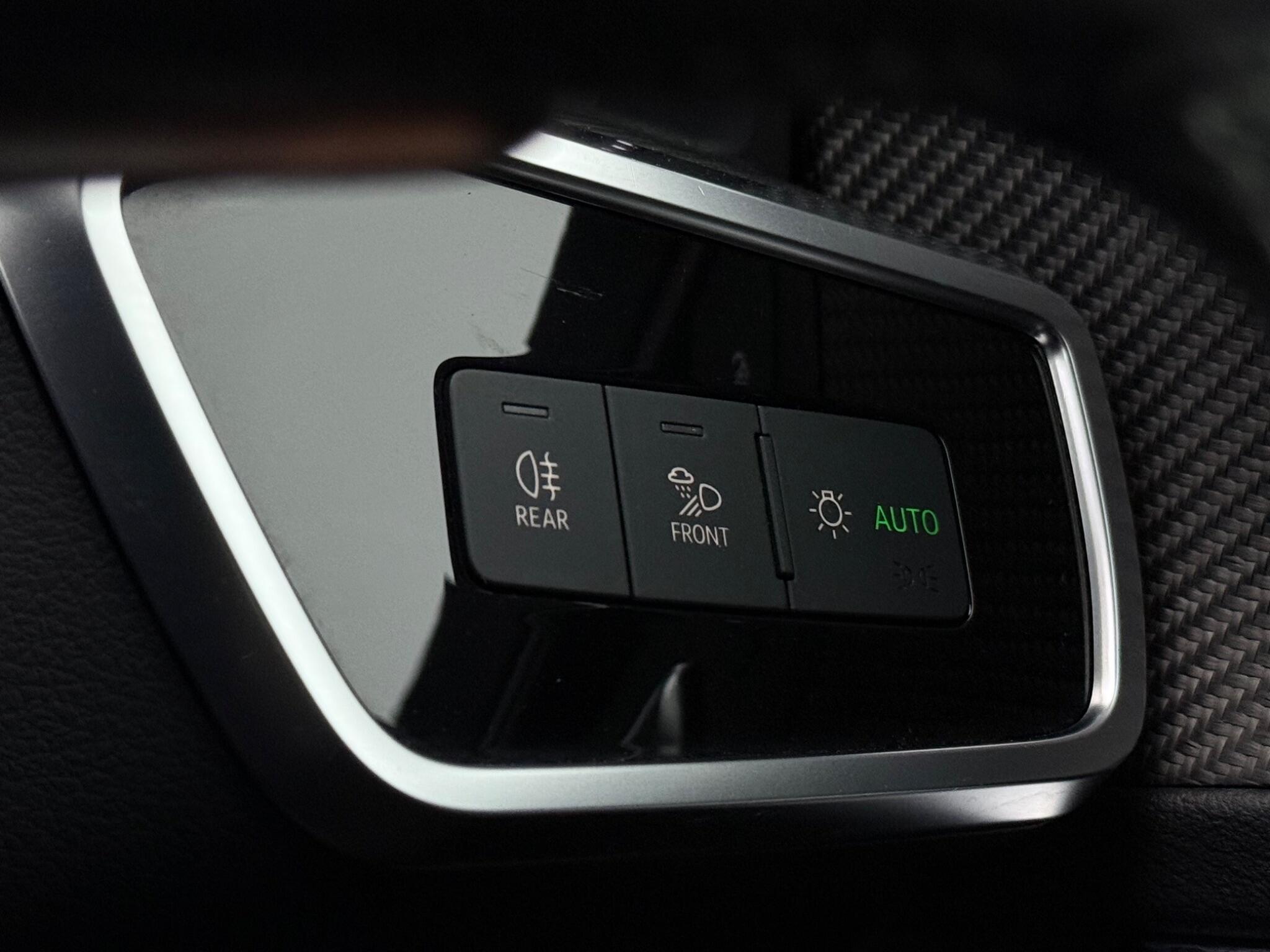 Audi A6 view 17