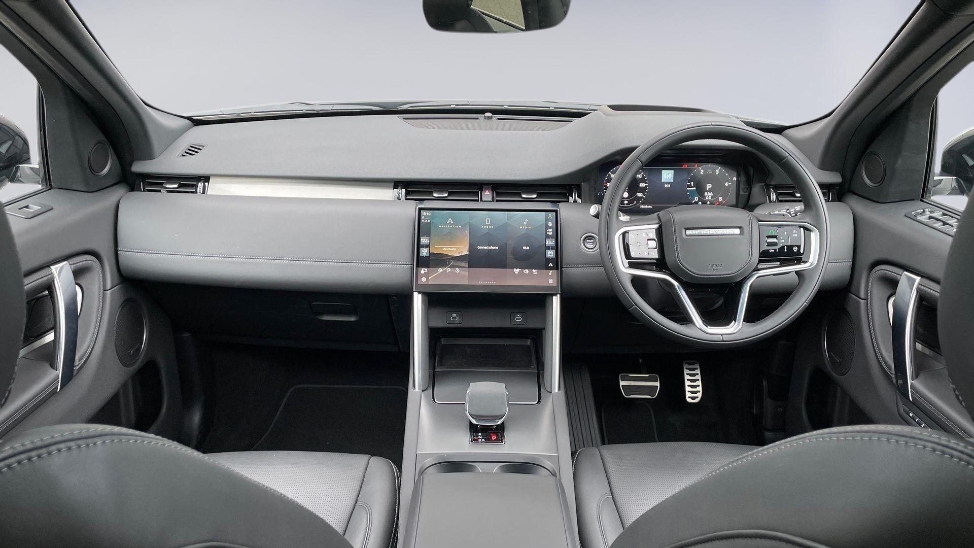 Land Rover Discovery Sport view 9