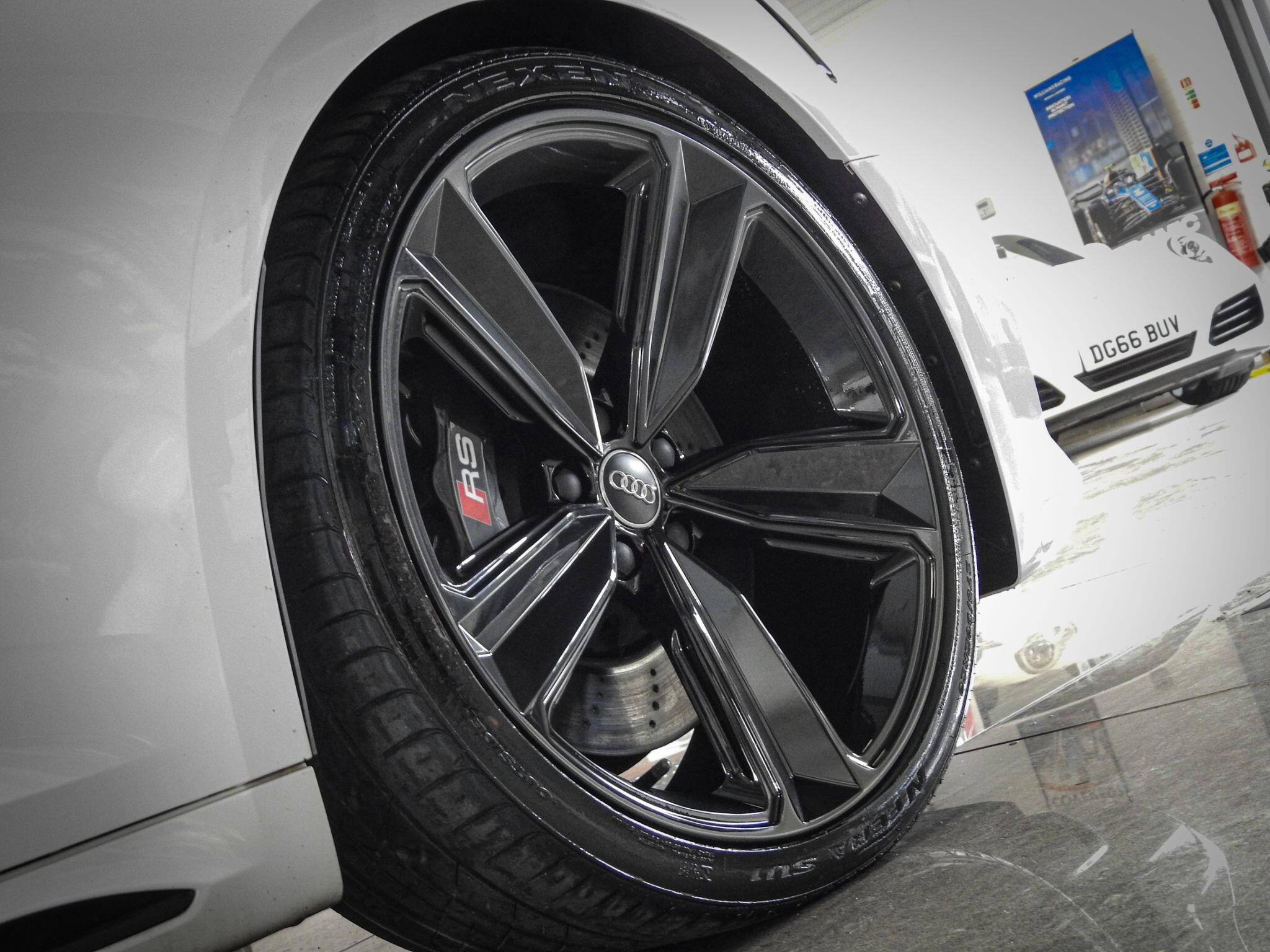 Audi RS5 view 23