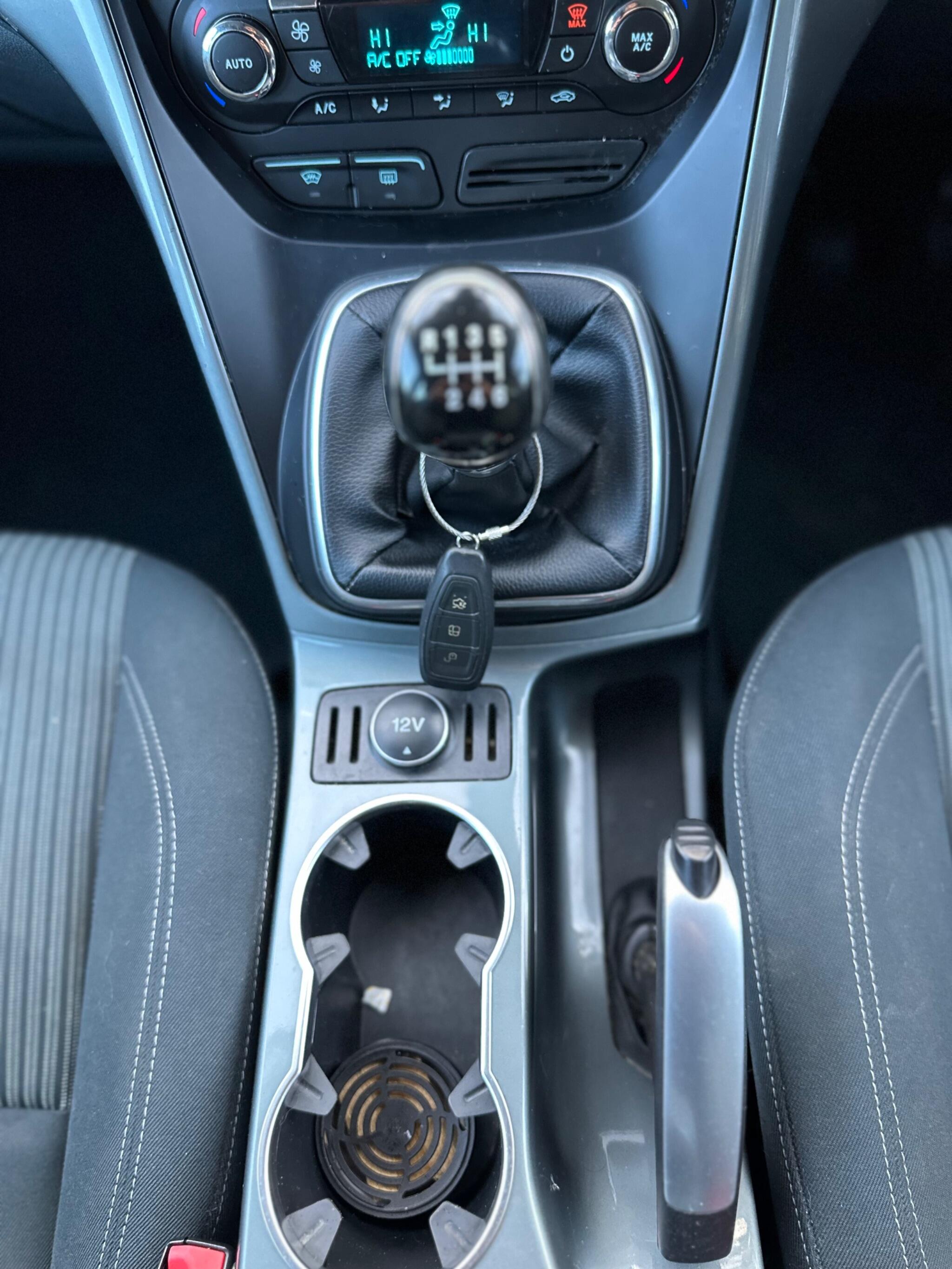 2013 Ford C-Max 1.6 TDCi Titanium Euro 5 5dr • 109,000 miles image 27