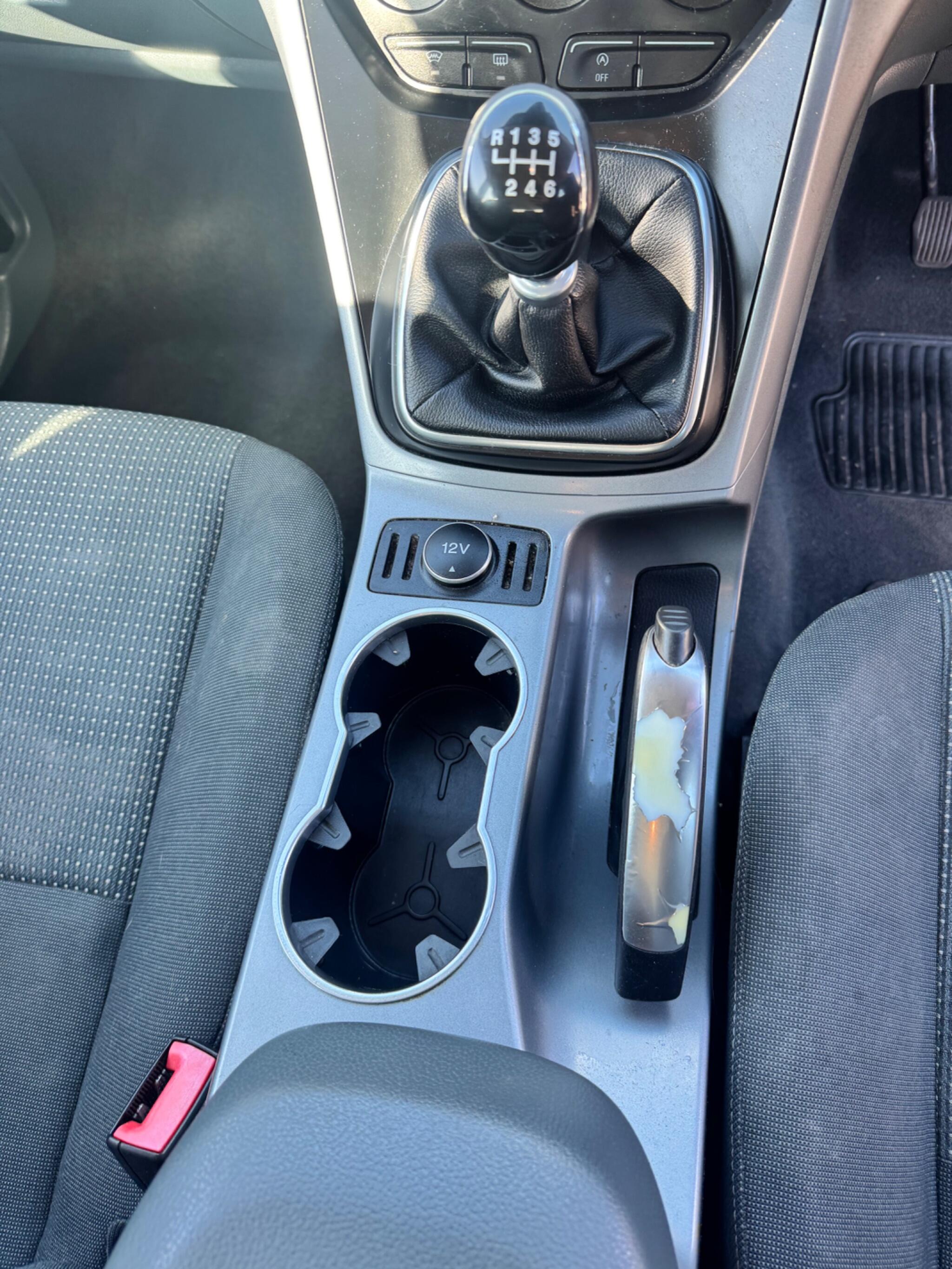 Ford C-Max view 25