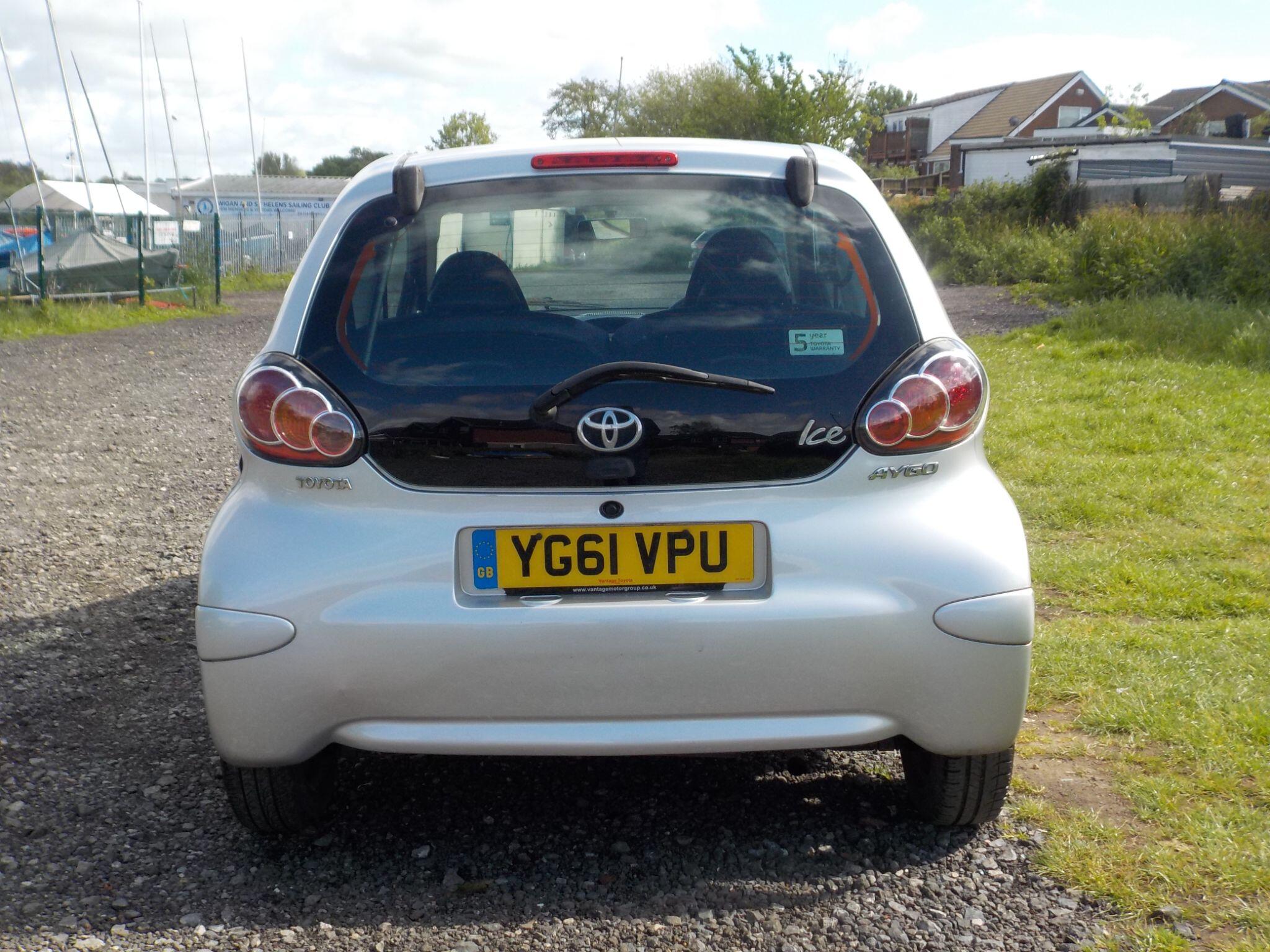 Toyota AYGO 1.0 VVT-i Ice Euro 5 3dr