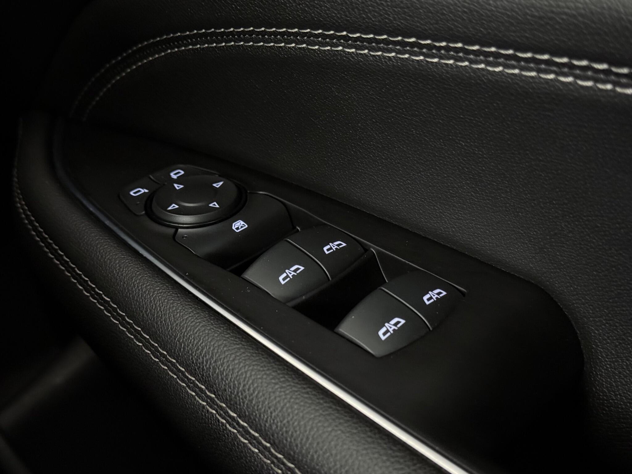 Vauxhall Insignia view 18