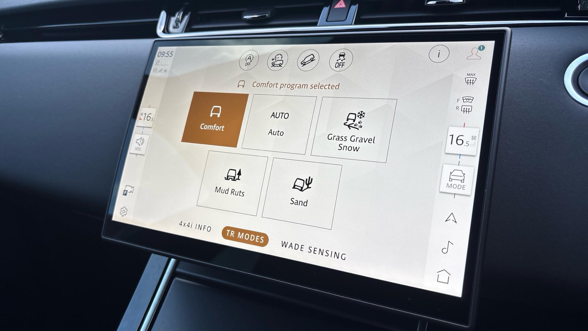 Land Rover Range Rover Evoque view 56