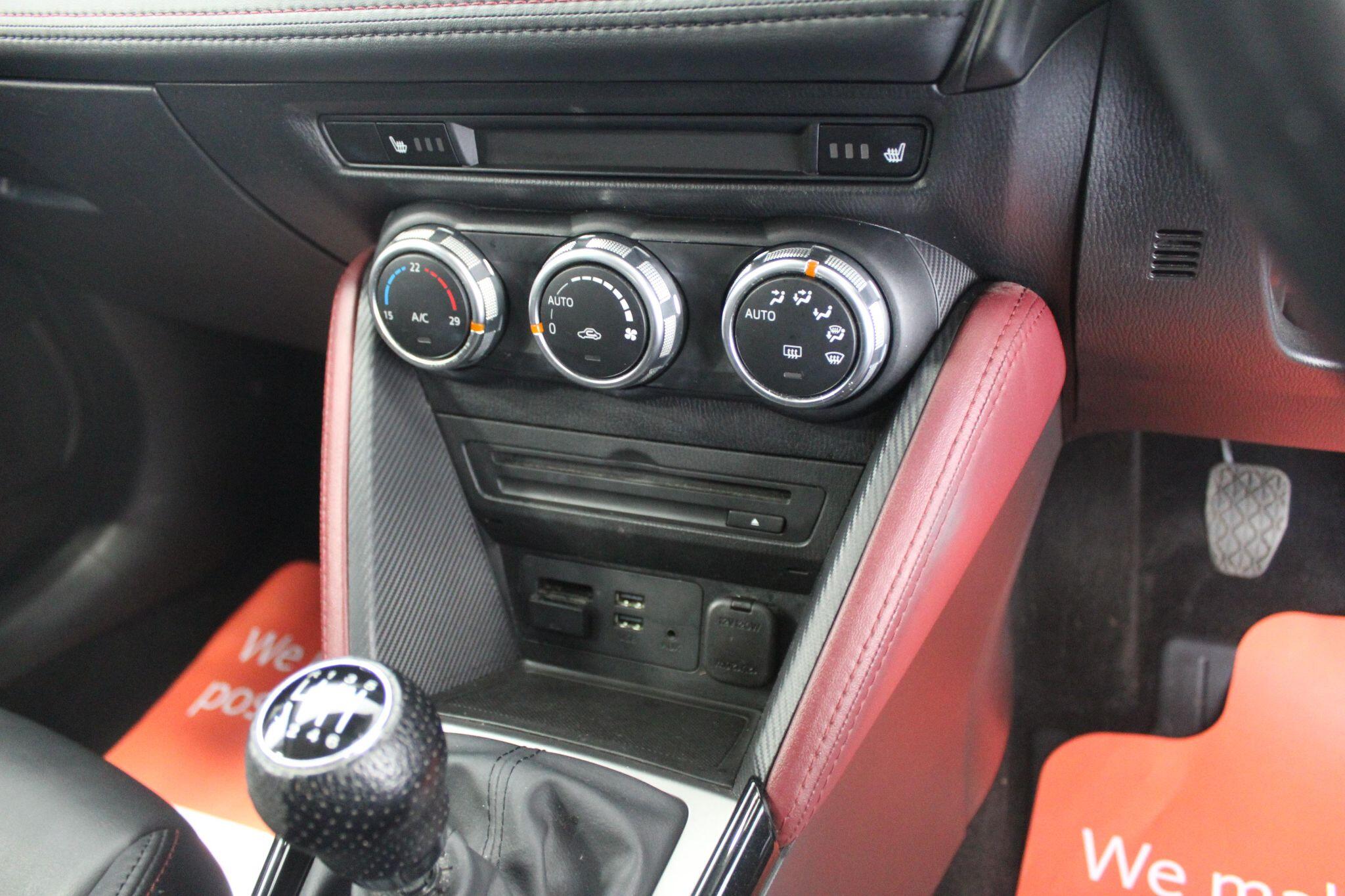 Mazda CX-3 view 38